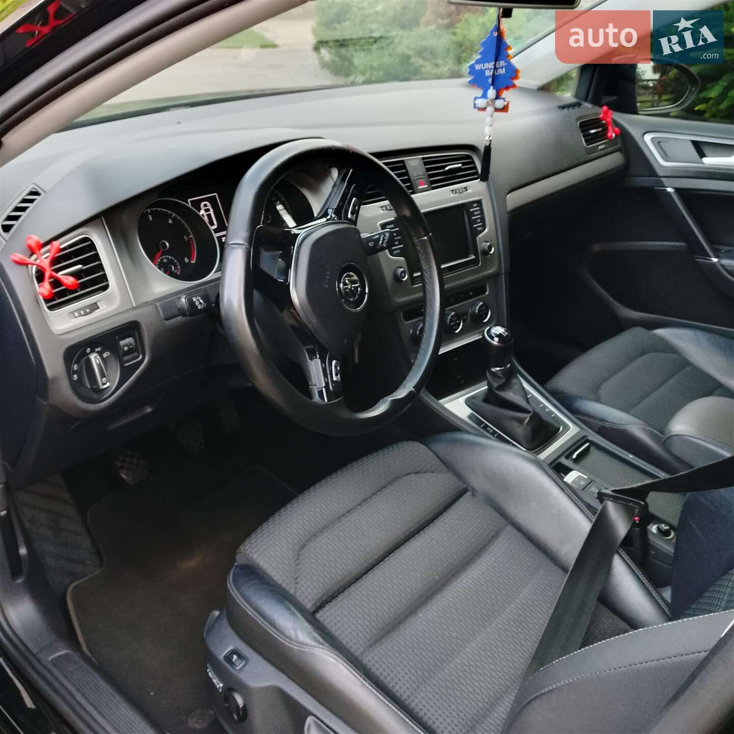 Volkswagen Golf 2015 VIN WVWZZZAUZGP508924 фото оголошення 3 з 7