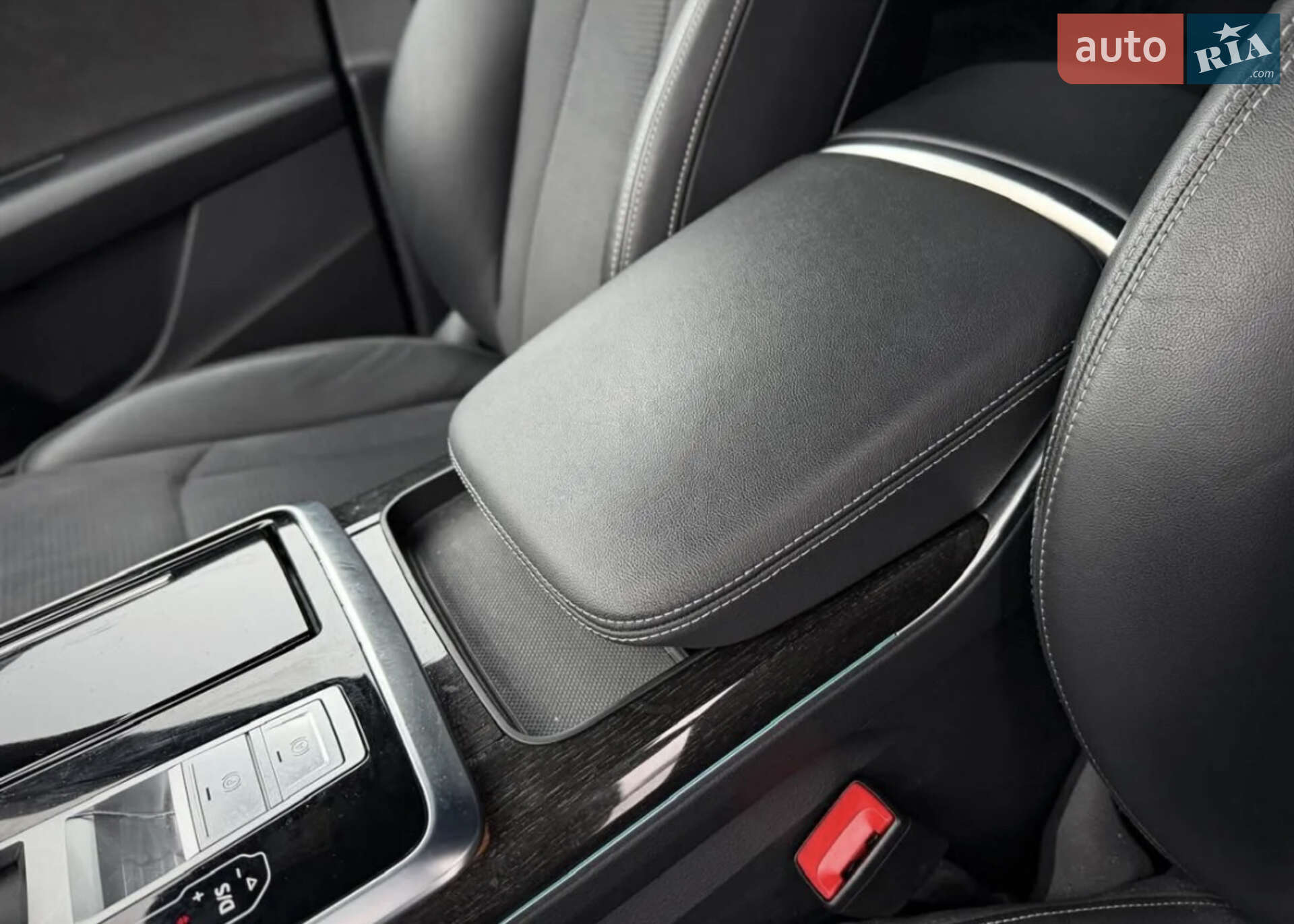 Audi Q8 2023 VIN WAUZZZF1XPD037025 фото оголошення 16 з 33