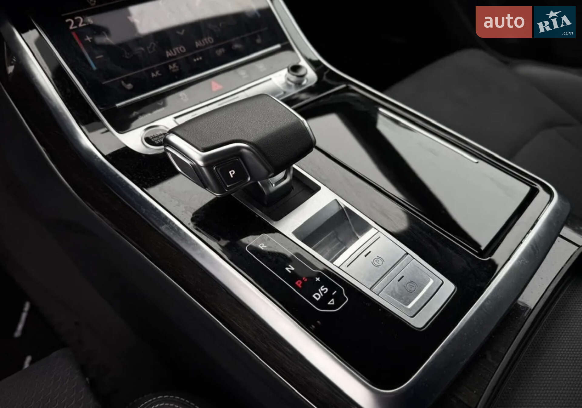 Audi Q8 2023 VIN WAUZZZF1XPD037025 фото оголошення 22 з 33