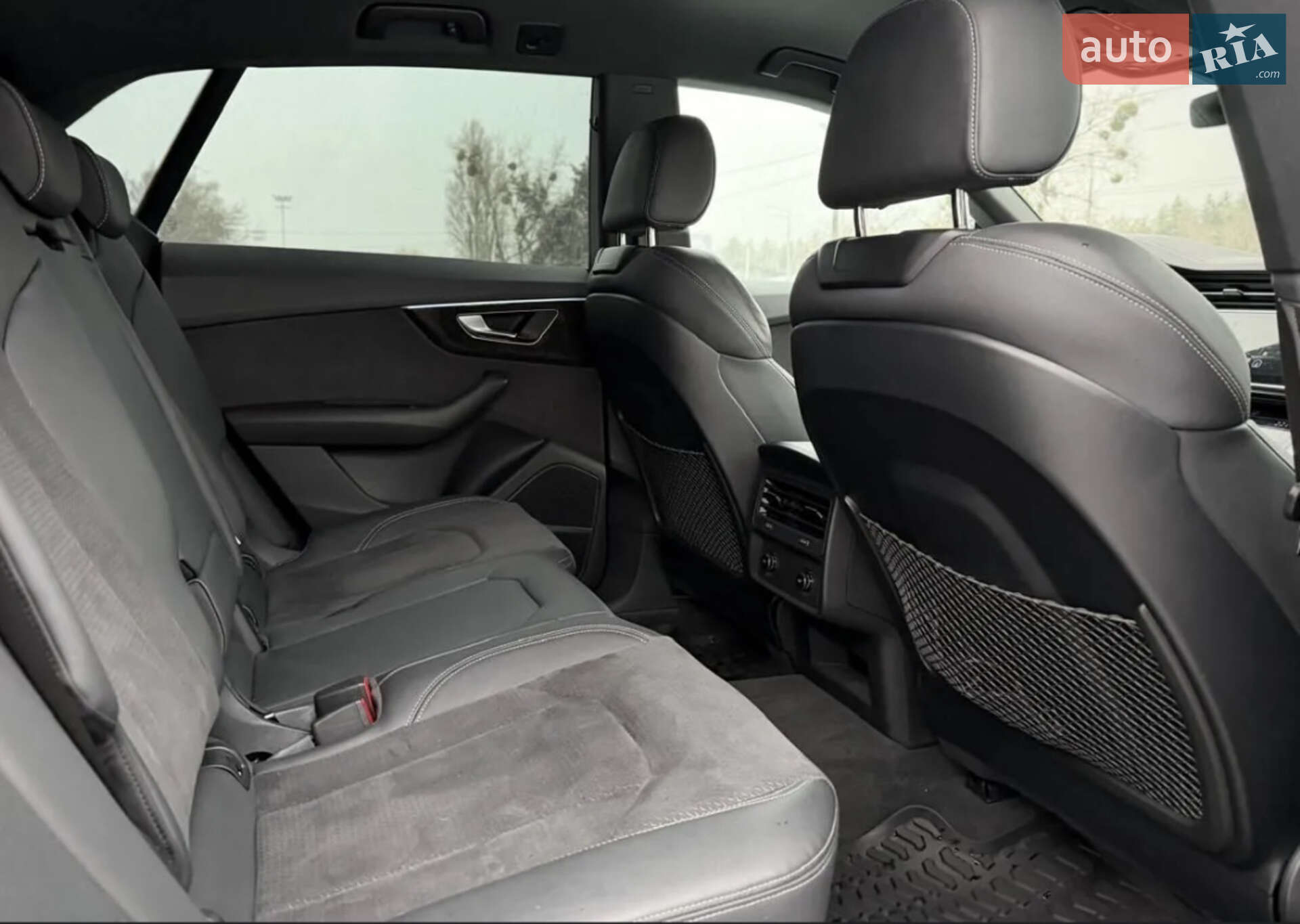 Audi Q8 2023 VIN WAUZZZF1XPD037025 фото оголошення 28 з 33