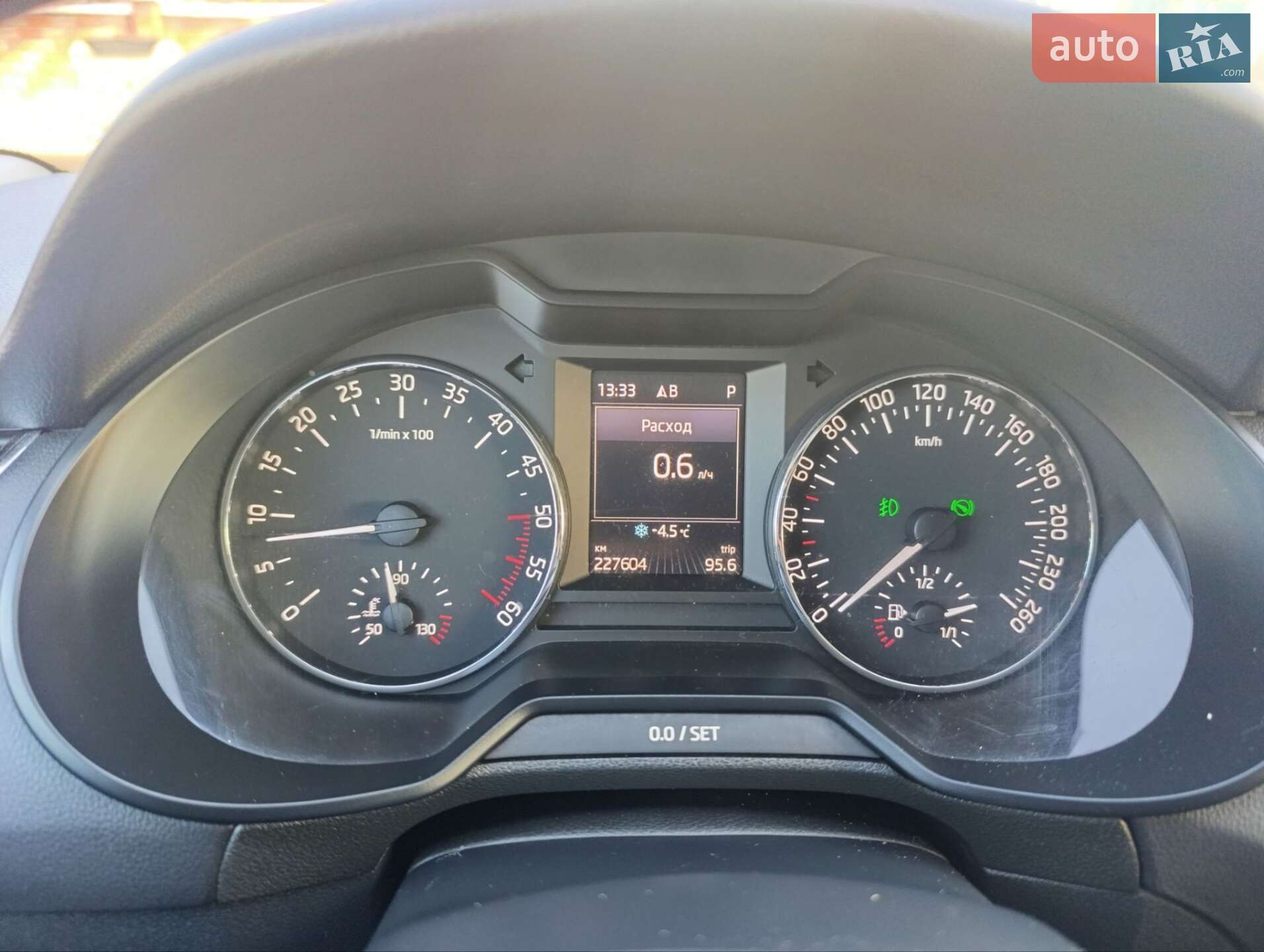 Skoda Octavia 2015 VIN TMBJG9NE3G0095334 фото оголошення 18 з 33