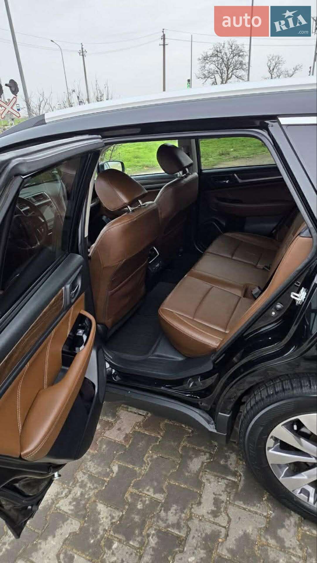 Subaru Outback 2017 VIN 4S4BSATC5J3237044 фото оголошення 4 з 23
