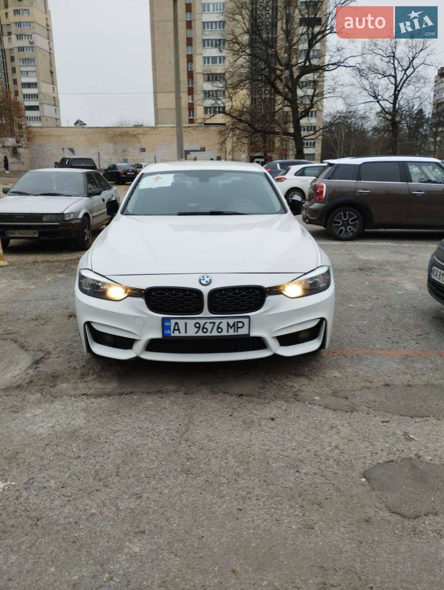 BMW 3 Series 2013 VIN WBA3C1C59EK110300 фото оголошення 3 з 5