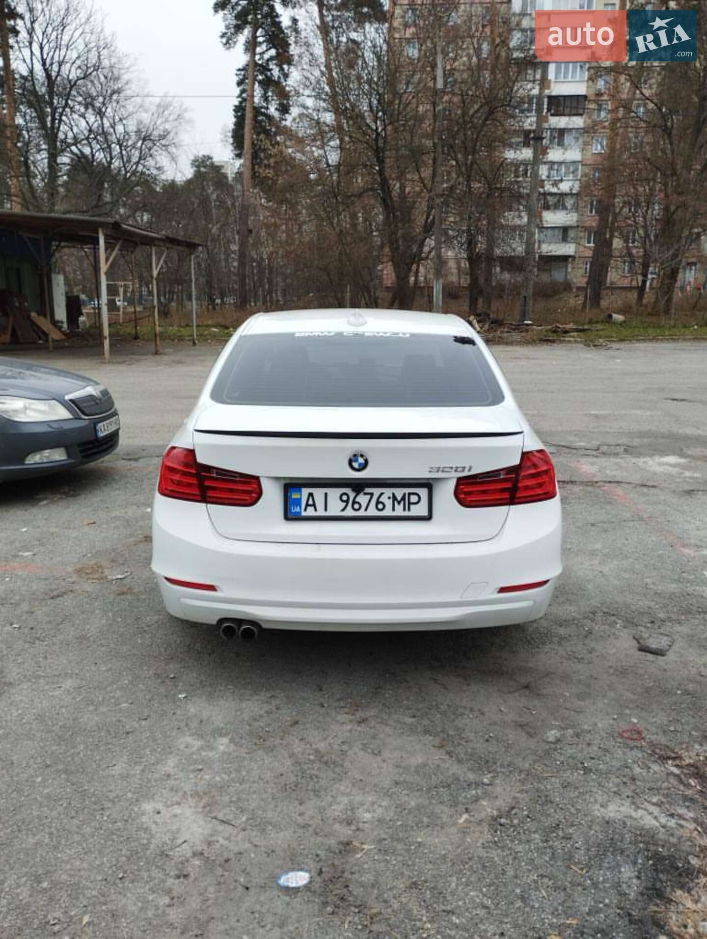 BMW 3 Series 2013 VIN WBA3C1C59EK110300 фото оголошення 4 з 5