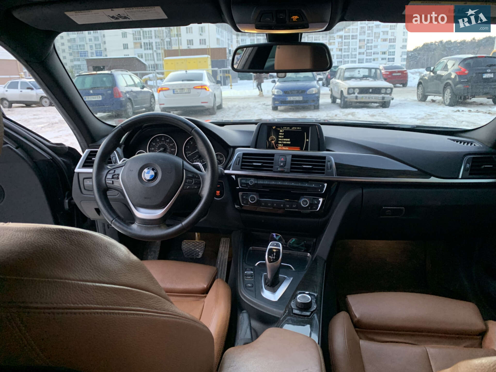 BMW 3 Series 2016 VIN WBA8E9G53GNU28732 фото оголошення 3 з 25