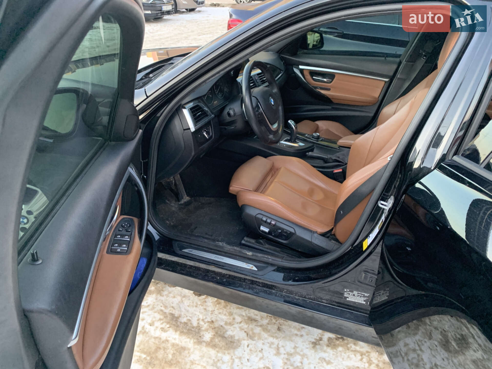 BMW 3 Series 2016 VIN WBA8E9G53GNU28732 фото оголошення 20 з 25