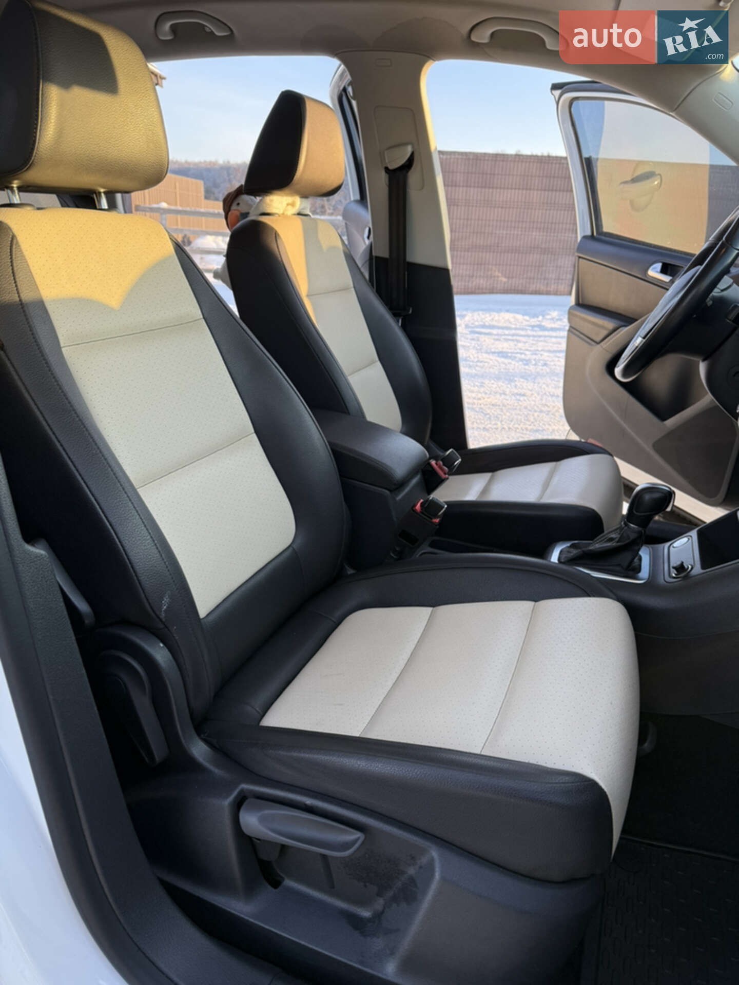 Volkswagen Tiguan 2016 VIN WVGBV7AX2GW599758 фото оголошення 4 з 12