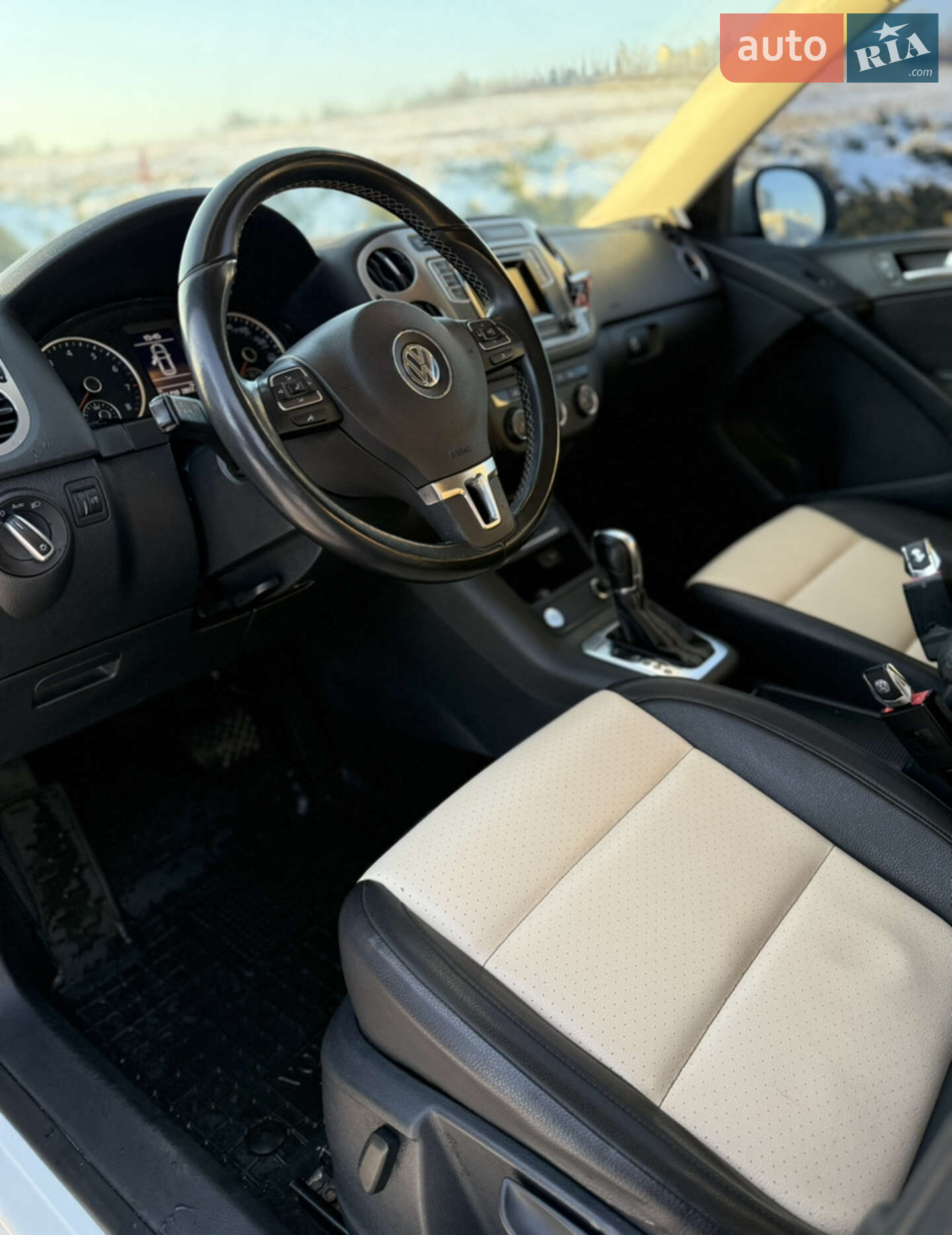 Volkswagen Tiguan 2016 VIN WVGBV7AX2GW599758 фото оголошення 12 з 12