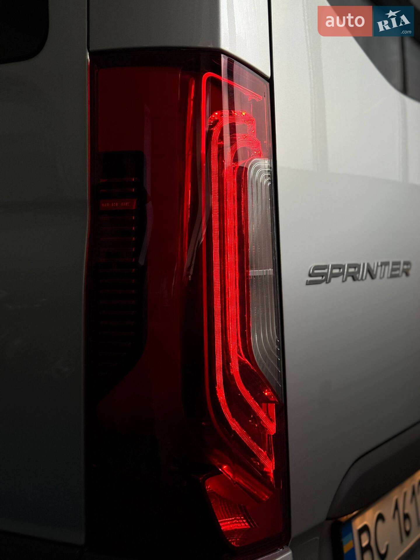 Mercedes-Benz Sprinter 2019 VIN WDB9106311P108028 фото оголошення 10 з 54