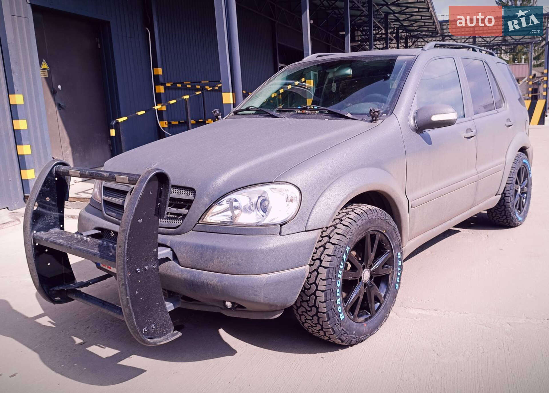 Mercedes-Benz M-Class 2002 VIN WDC1631281A406677 фото оголошення 3 з 13