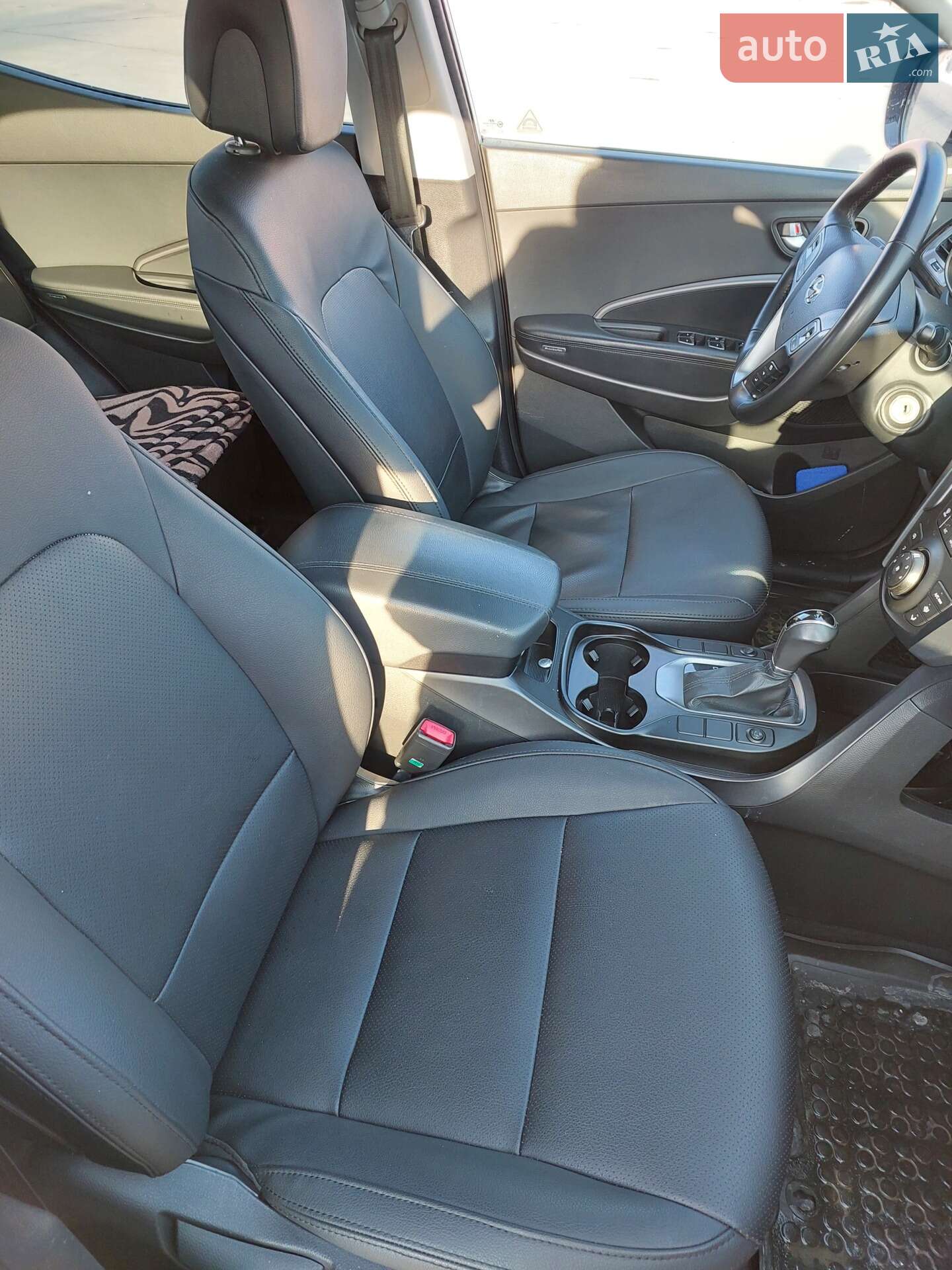 Hyundai Santa FE 2013 VIN KMHST81CBEU157003 фото оголошення 4 з 13