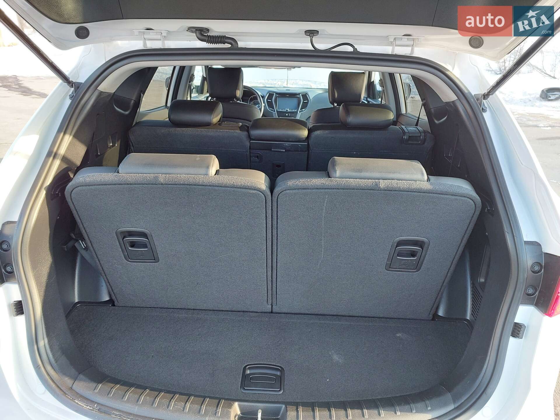 Hyundai Santa FE 2013 VIN KMHST81CBEU157003 фото оголошення 10 з 13