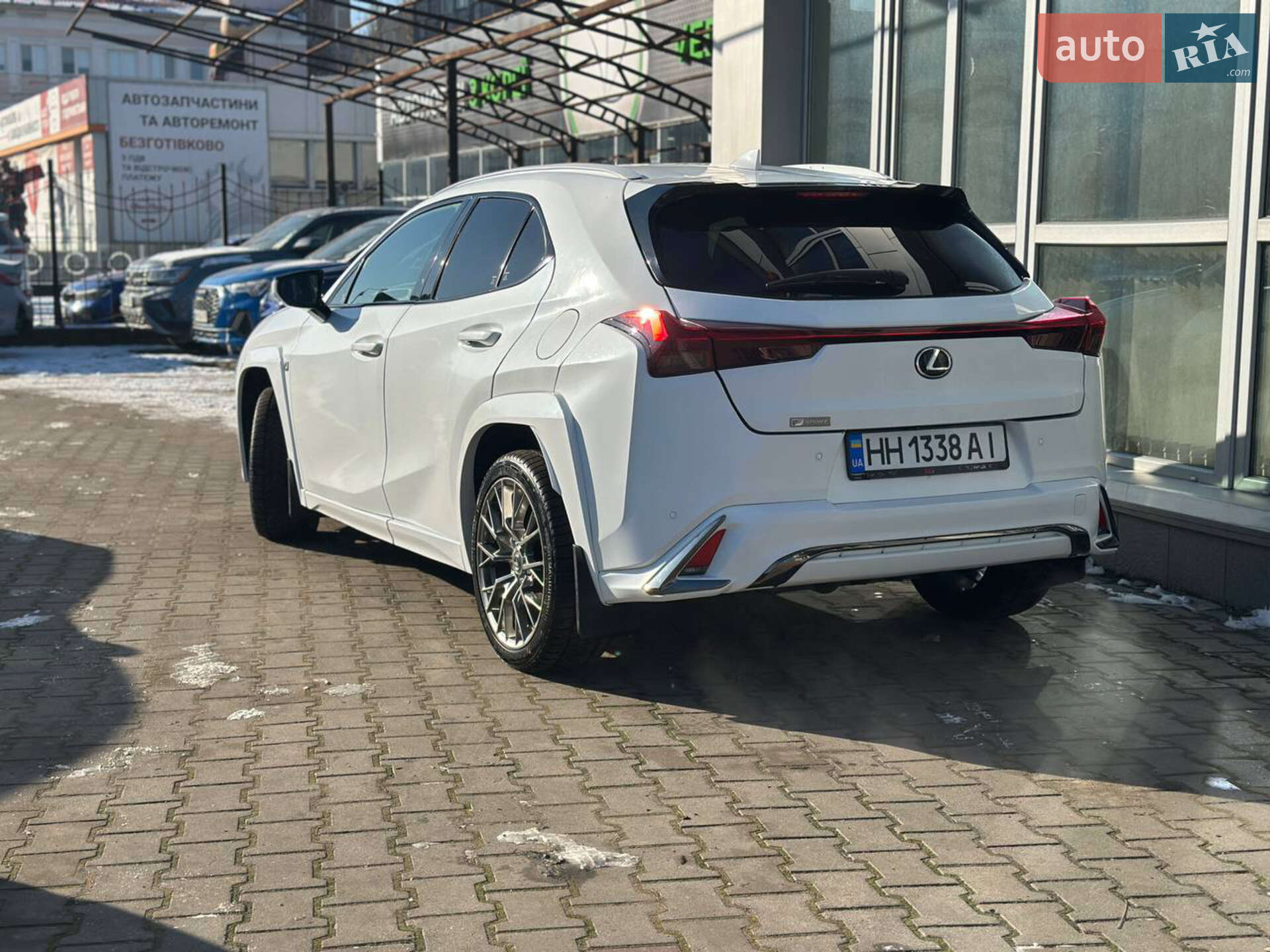 Lexus UX 2019 VIN JTHY3JBH5K2010287 фото оголошення 3 з 10
