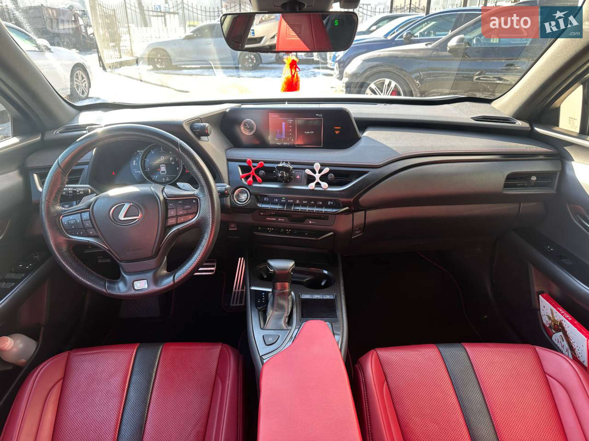 Lexus UX 2019 VIN JTHY3JBH5K2010287 фото оголошення 5 з 10