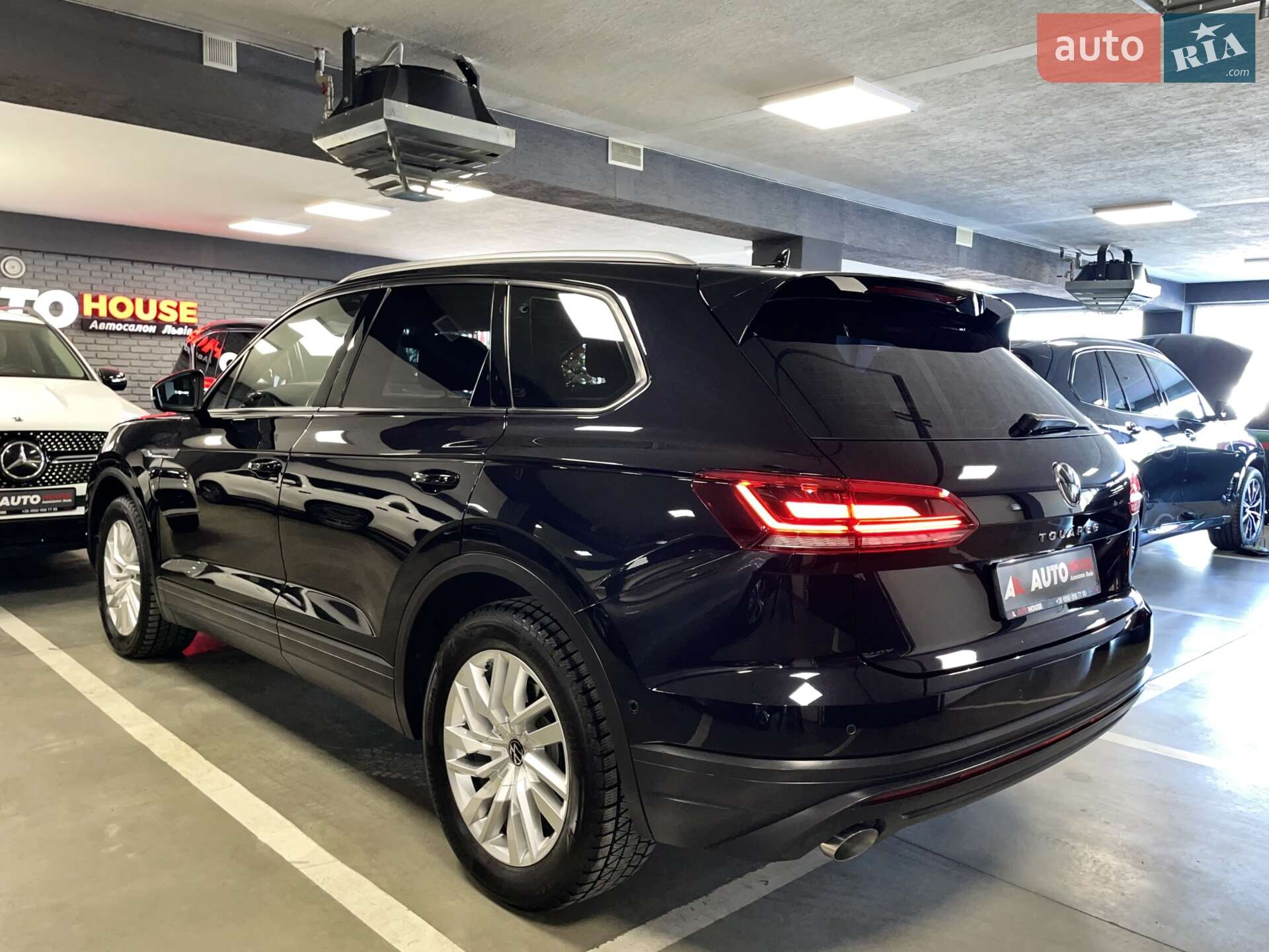 Volkswagen Touareg 2020 VIN WVGZZZCRZMD001455 фото оголошення 15 з 79