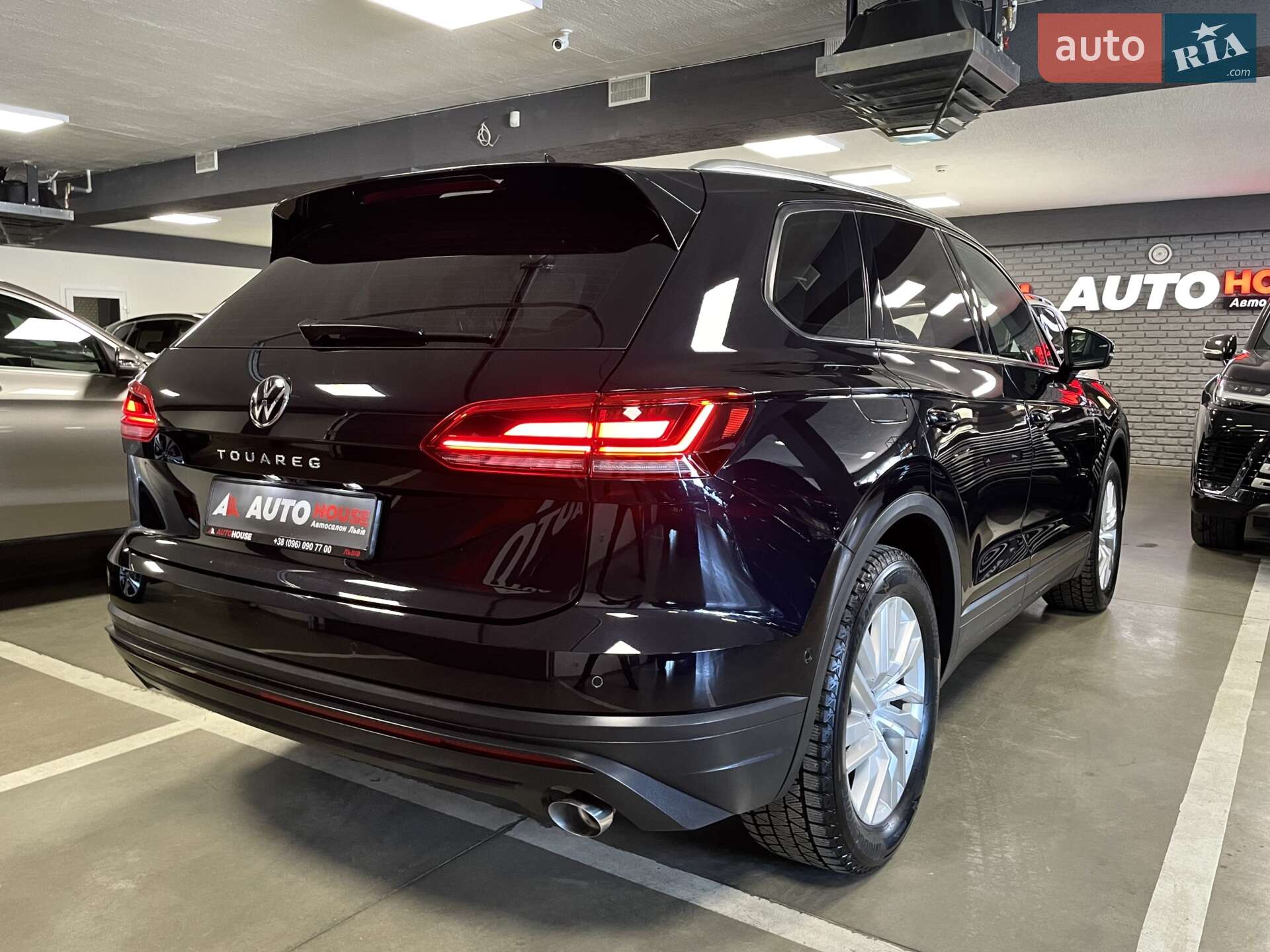 Volkswagen Touareg 2020 VIN WVGZZZCRZMD001455 фото оголошення 17 з 79
