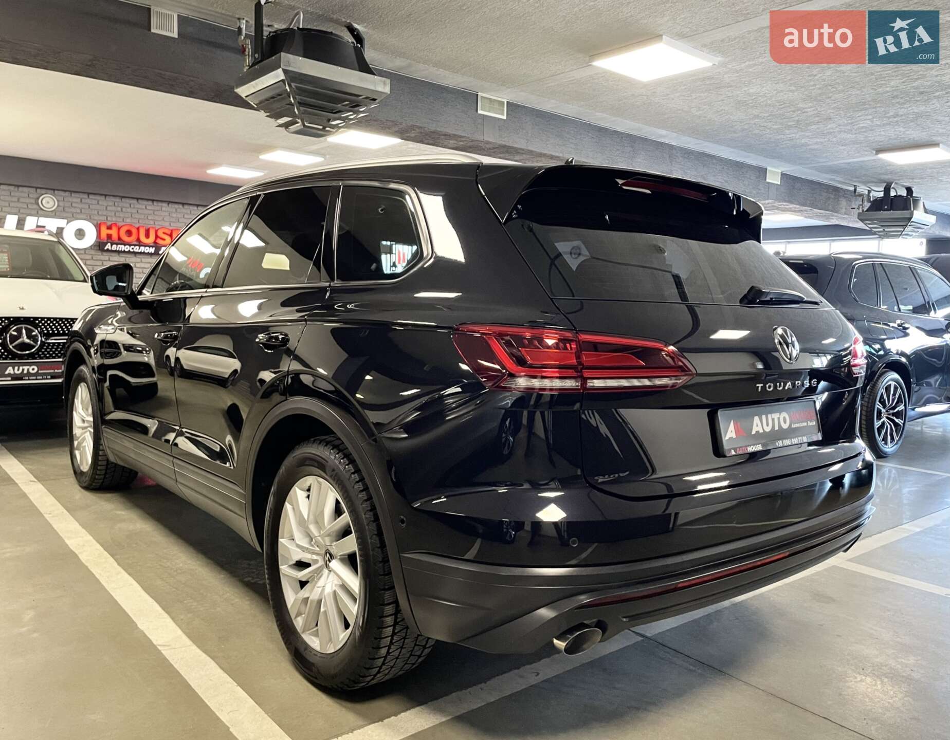 Volkswagen Touareg 2020 VIN WVGZZZCRZMD001455 фото оголошення 14 з 79
