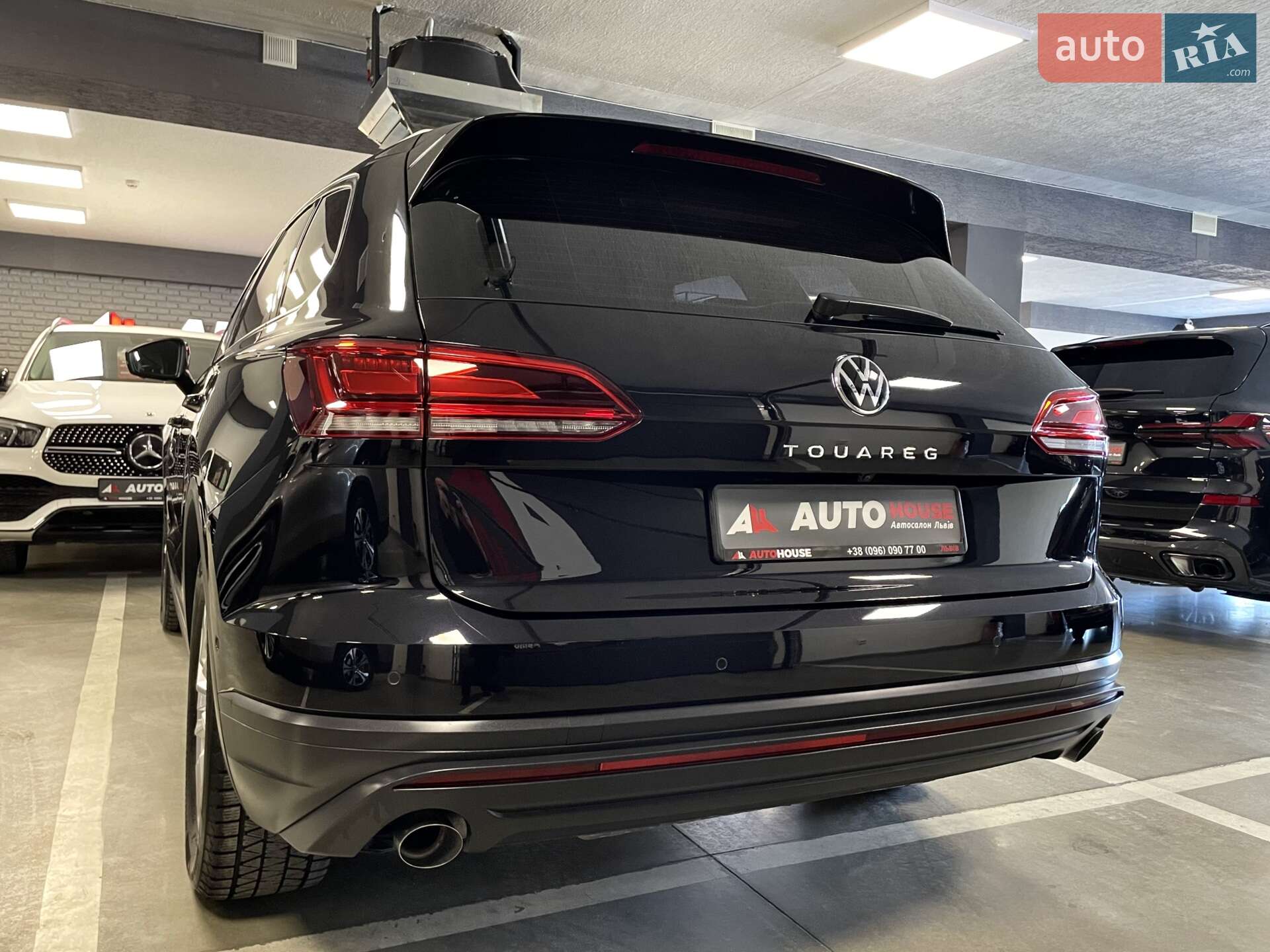 Volkswagen Touareg 2020 VIN WVGZZZCRZMD001455 фото оголошення 16 з 79