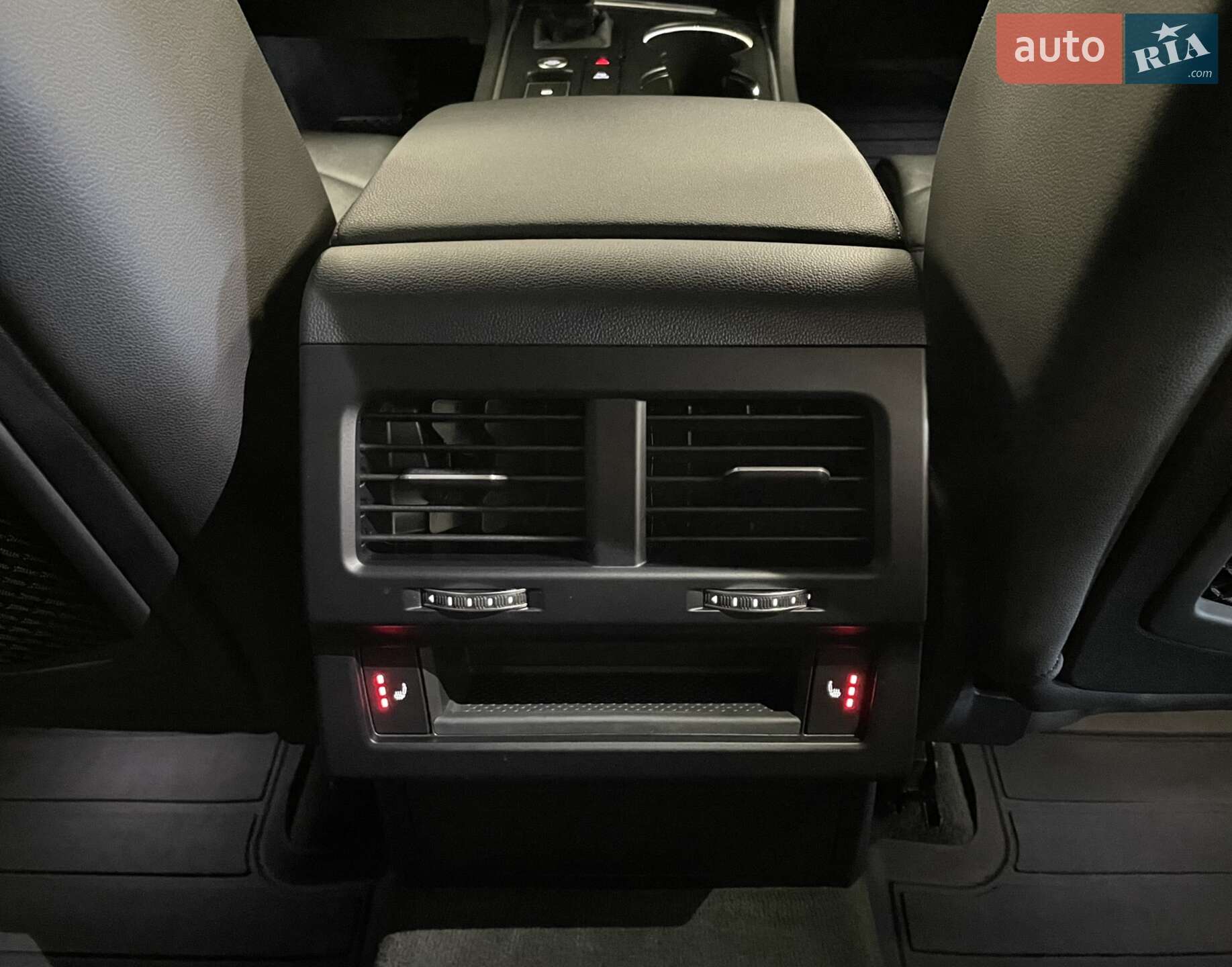 Volkswagen Touareg 2020 VIN WVGZZZCRZMD001455 фото оголошення 39 з 79