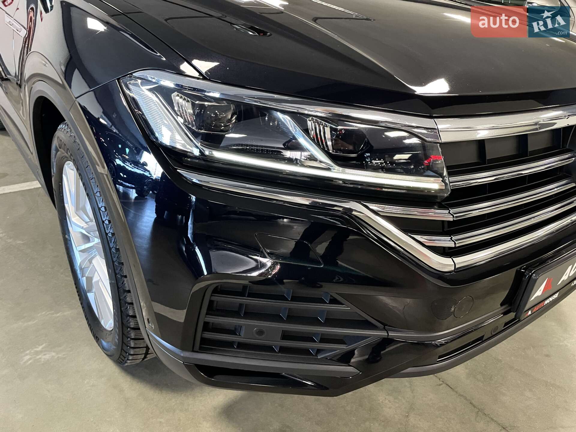 Volkswagen Touareg 2020 VIN WVGZZZCRZMD001455 фото оголошення 75 з 79
