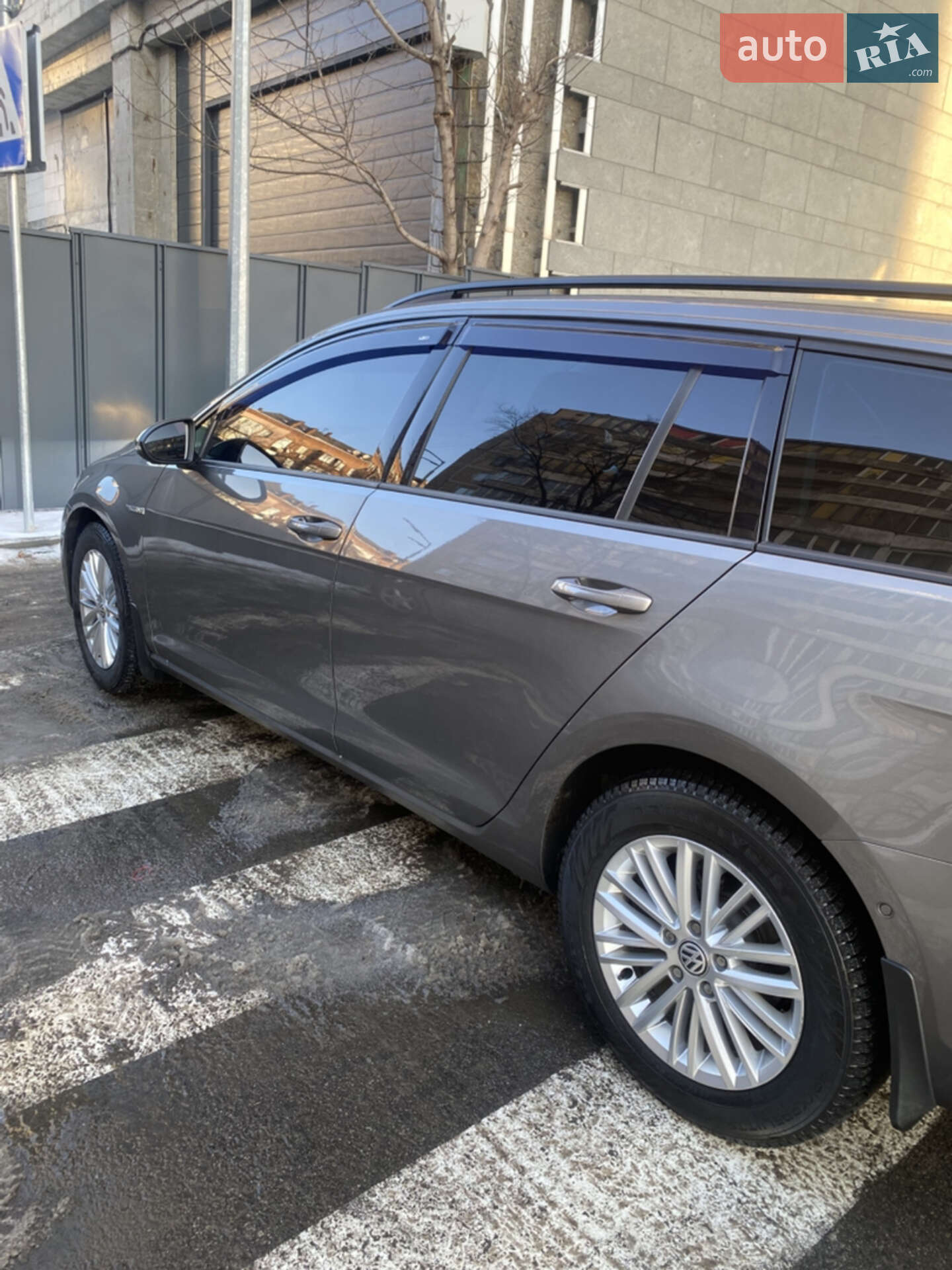 Volkswagen Golf 2014 VIN WVWZZZAUZFP566071 фото оголошення 10 з 25