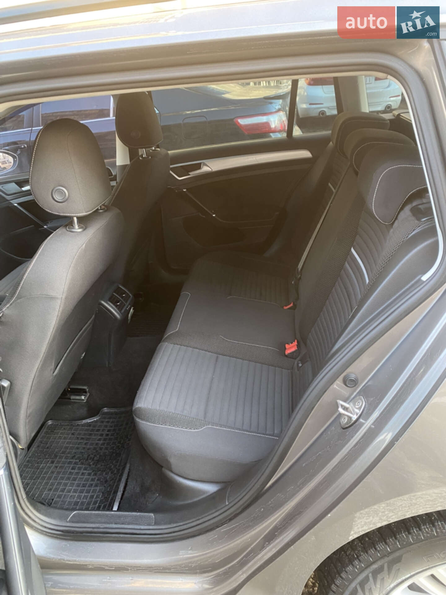 Volkswagen Golf 2014 VIN WVWZZZAUZFP566071 фото оголошення 12 з 25