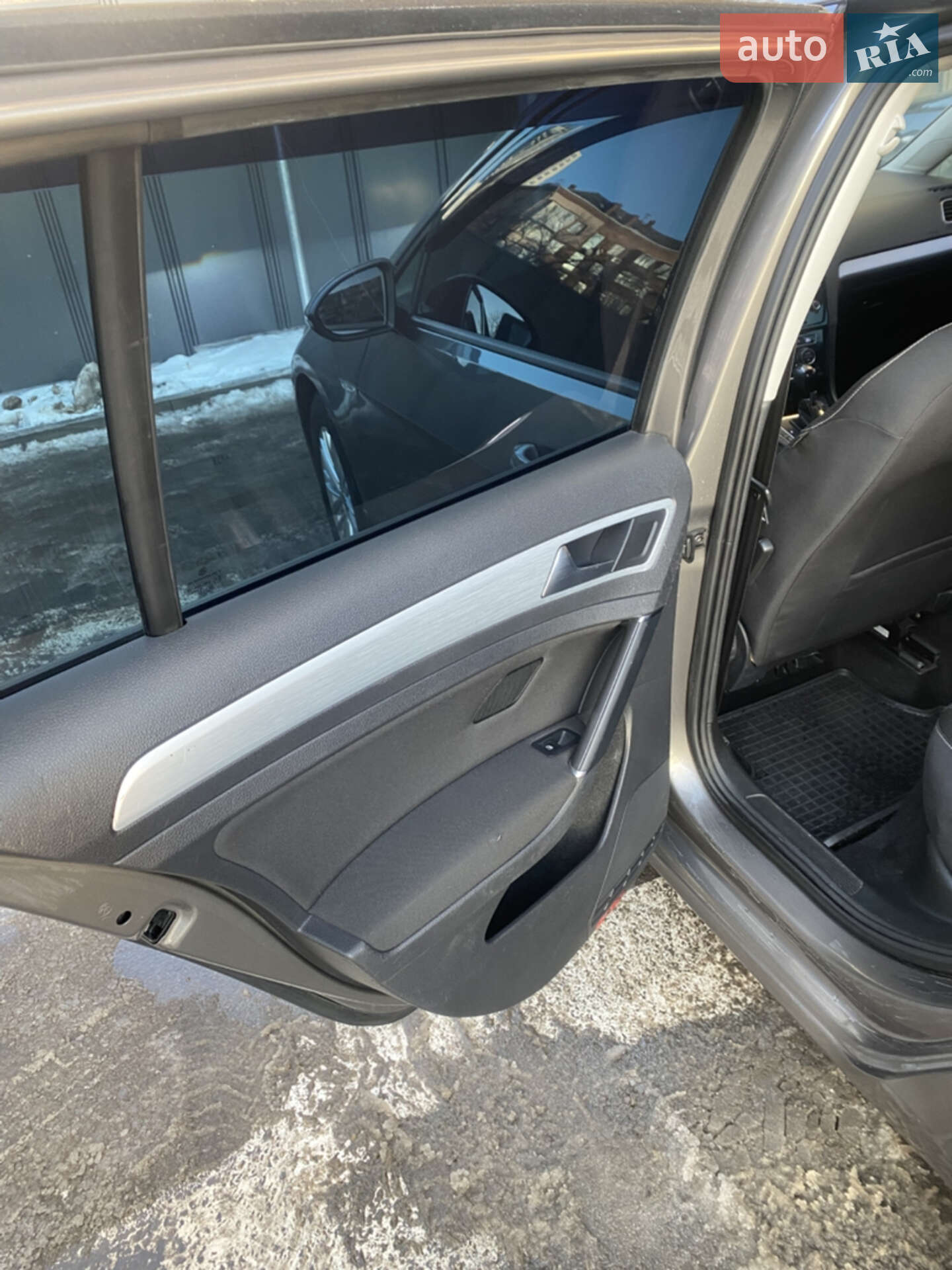 Volkswagen Golf 2014 VIN WVWZZZAUZFP566071 фото оголошення 13 з 25