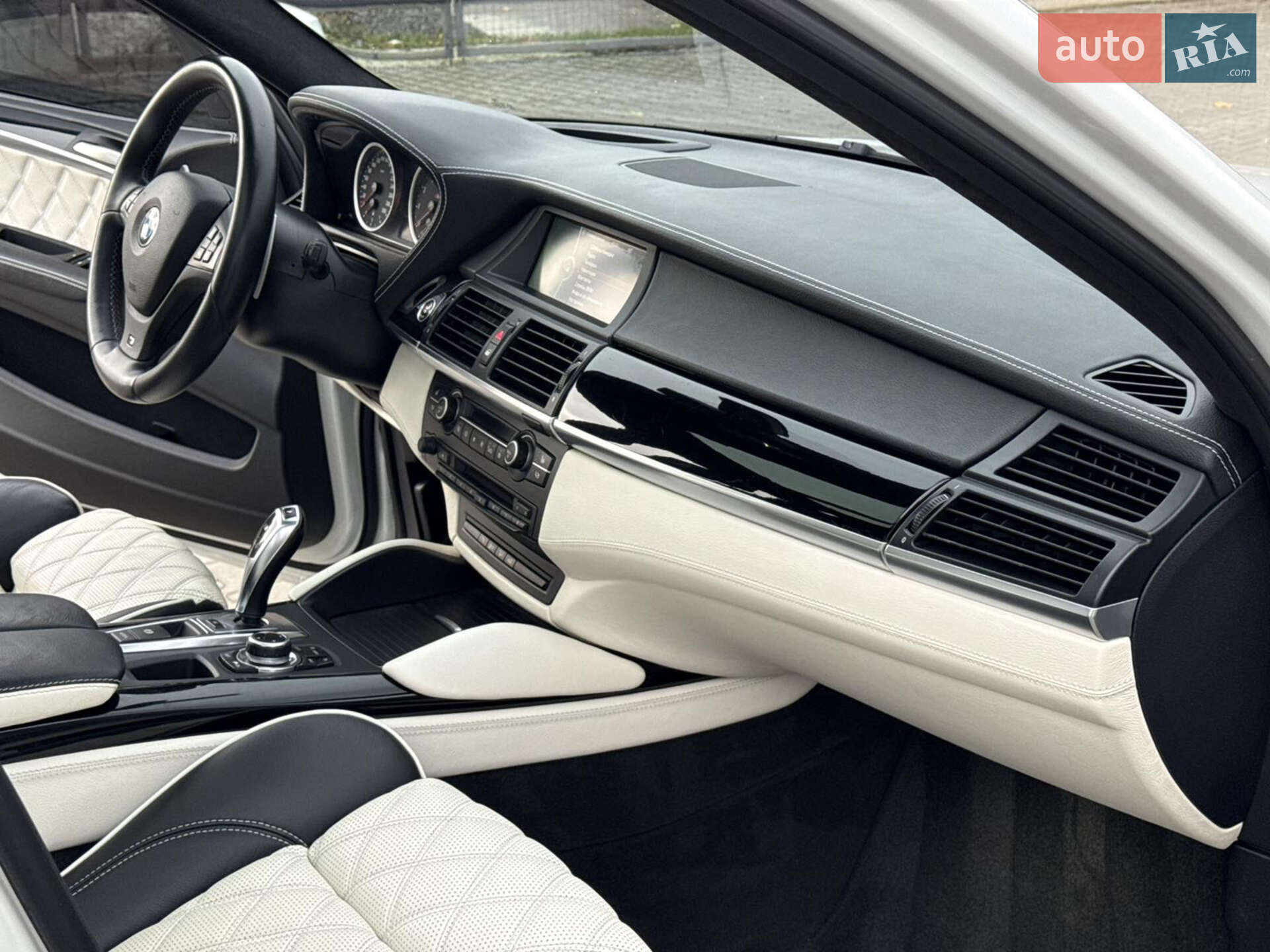 BMW X5 M 2010 VIN WBSGY0106ALK11055 фото оголошення 20 з 46