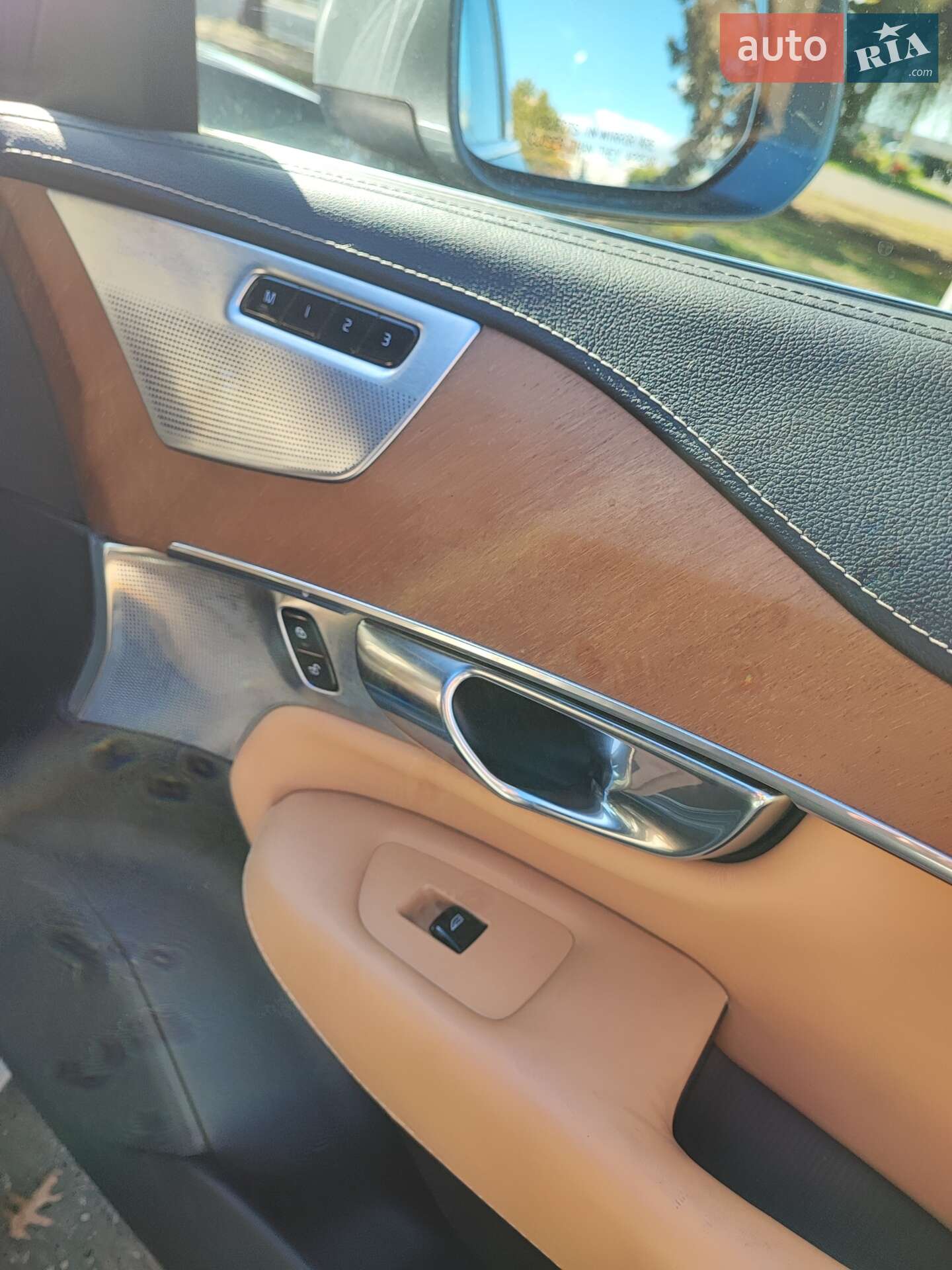 Volvo Xc90 2018 VIN YV4BR0PL7J1390151 фото оголошення 12 з 57