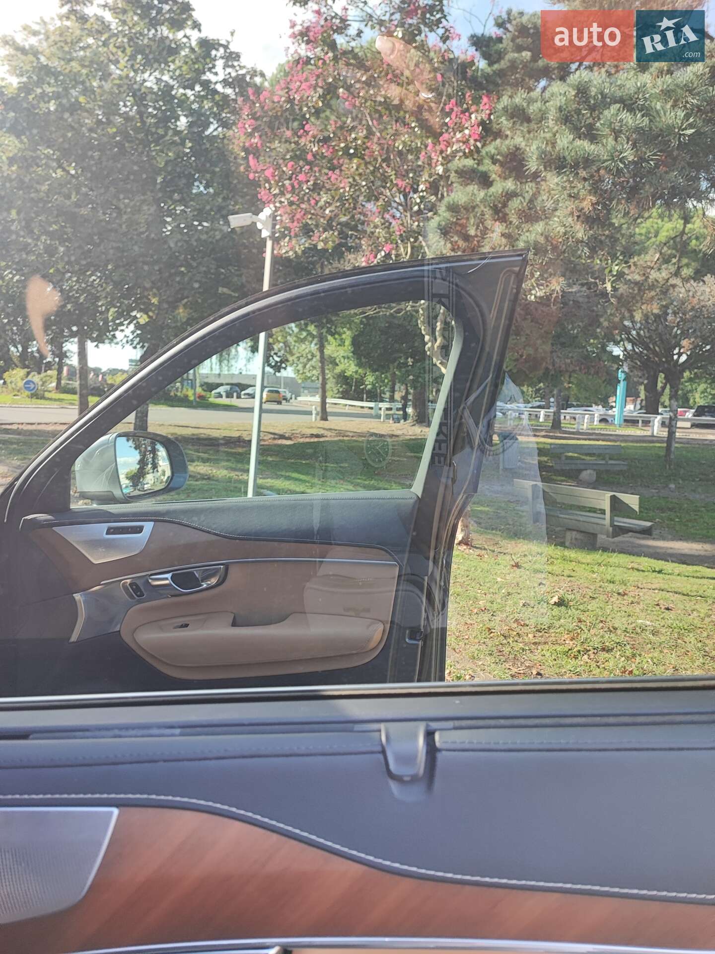 Volvo Xc90 2018 VIN YV4BR0PL7J1390151 фото оголошення 18 з 57