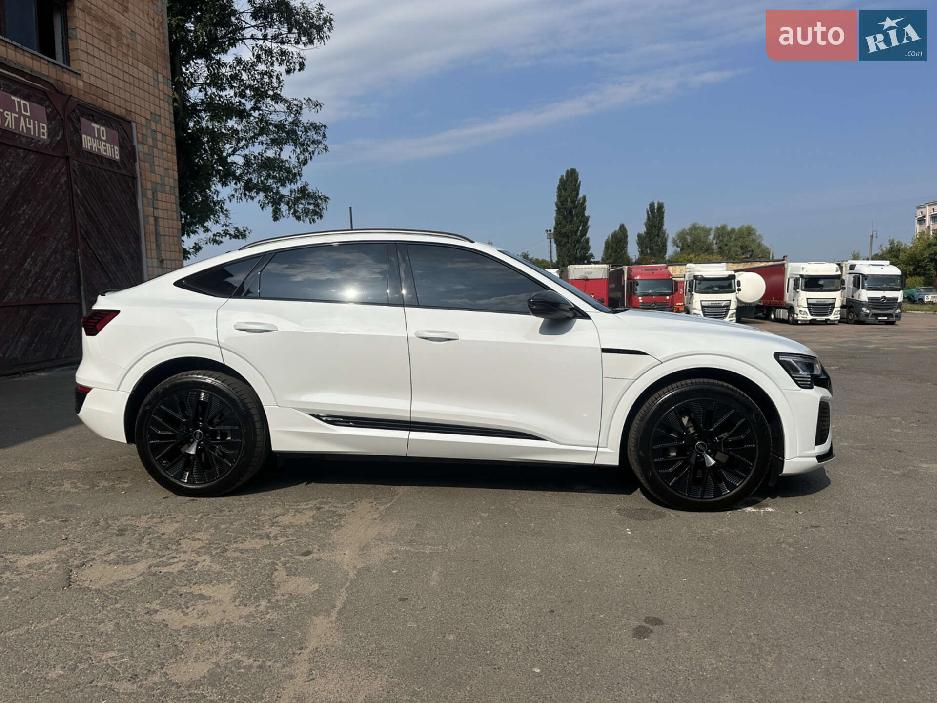 Audi Q8 Sportback e-tron 2023 VIN WAUZZZGE5RB036039 фото оголошення 6 з 44
