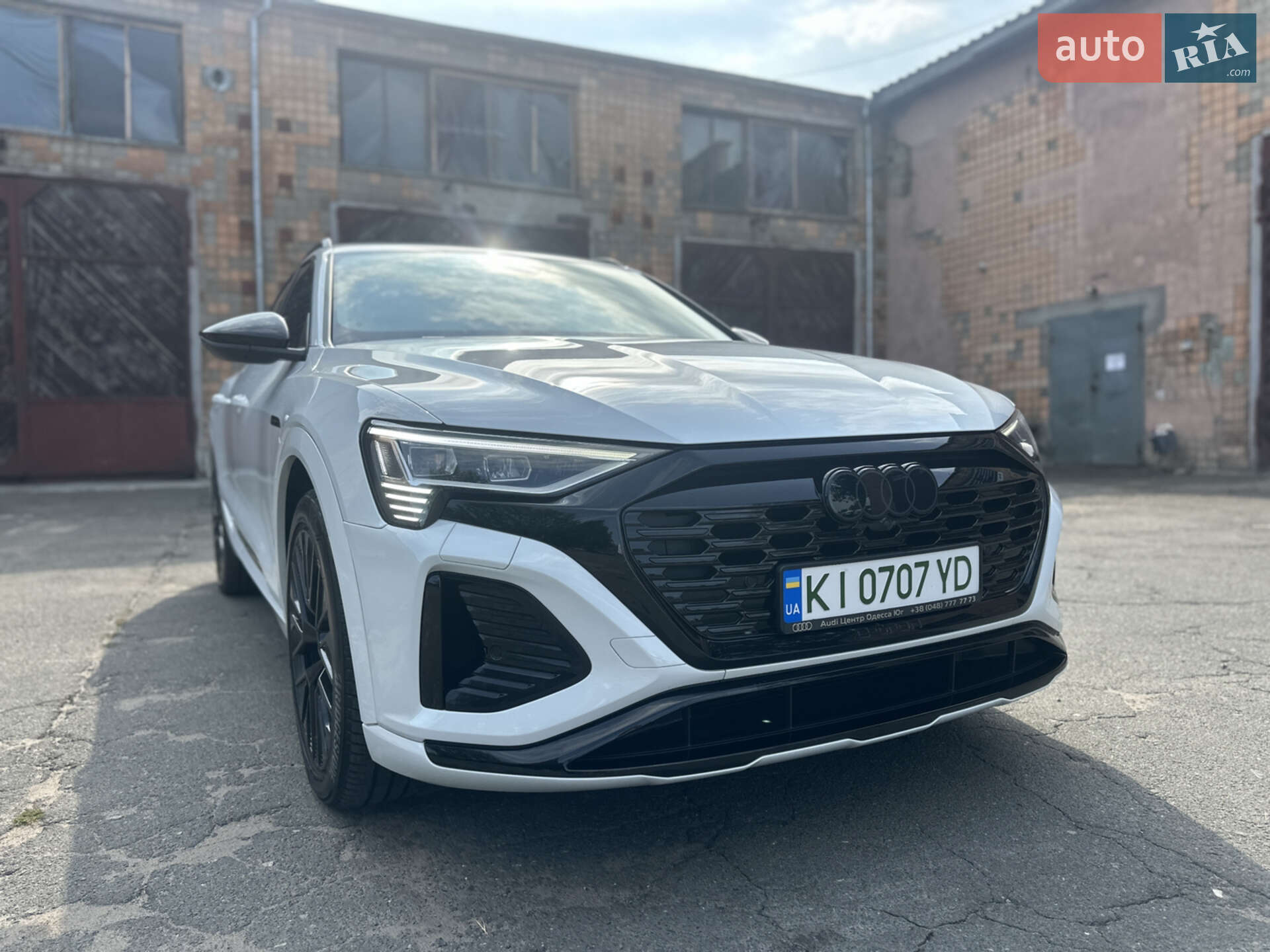 Audi Q8 Sportback e-tron 2023 VIN WAUZZZGE5RB036039 фото оголошення 31 з 44