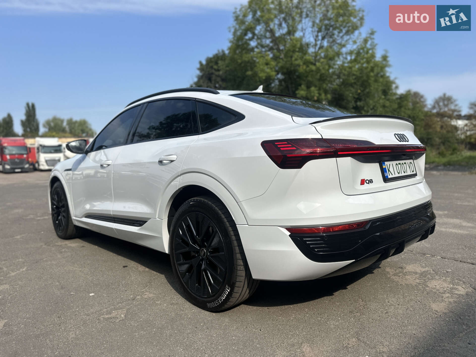 Audi Q8 Sportback e-tron 2023 VIN WAUZZZGE5RB036039 фото оголошення 32 з 44