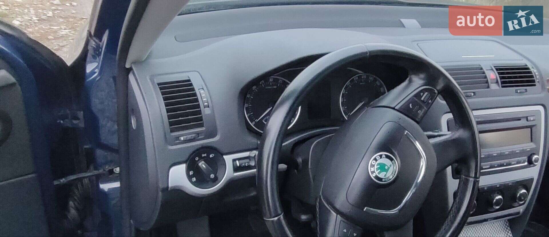 Skoda Octavia 2012 VIN TMBHT61Z8D2050732 фото оголошення 3 з 39