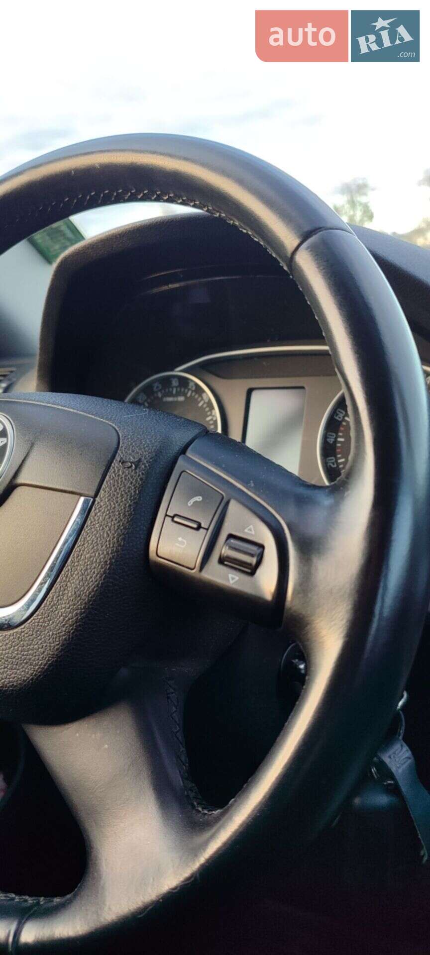 Skoda Octavia 2012 VIN TMBHT61Z8D2050732 фото оголошення 36 з 39