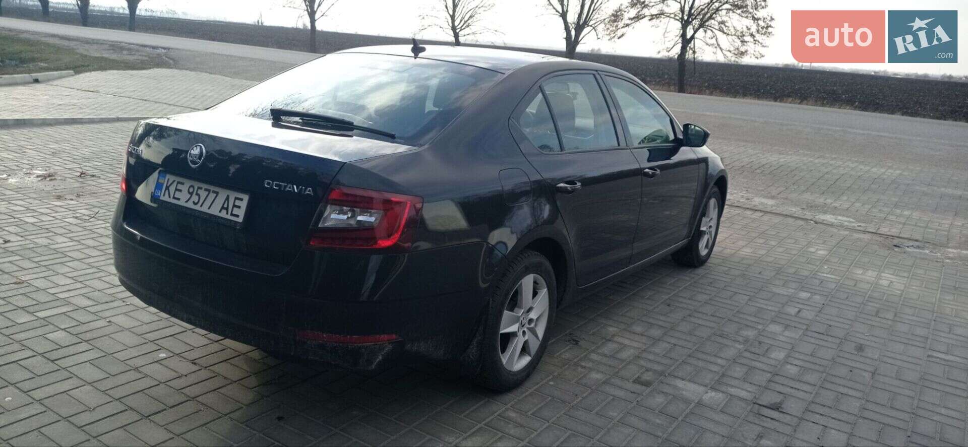 Skoda Octavia 2019 VIN TMBAC2NEXKB007055 фото оголошення 4 з 7