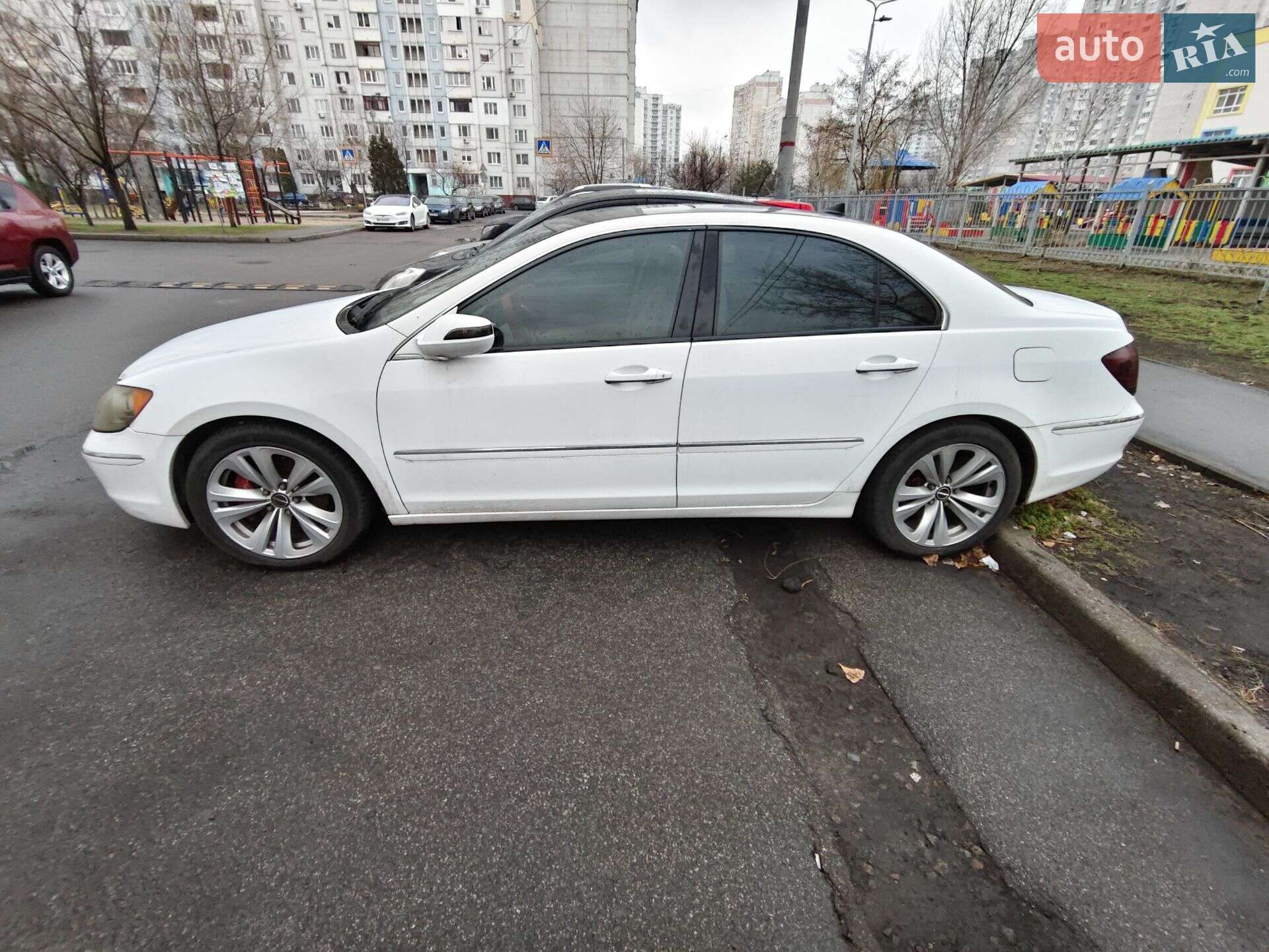 Acura RL 2005 VIN JH4KB16565C008491 фото оголошення 5 з 10