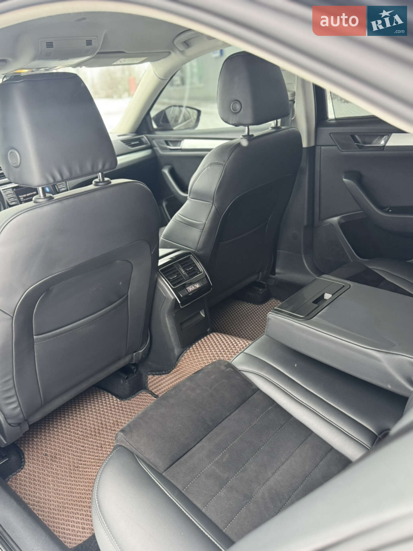 Skoda Superb 2015 VIN TMBAH7NP7G7028360 фото оголошення 20 з 51