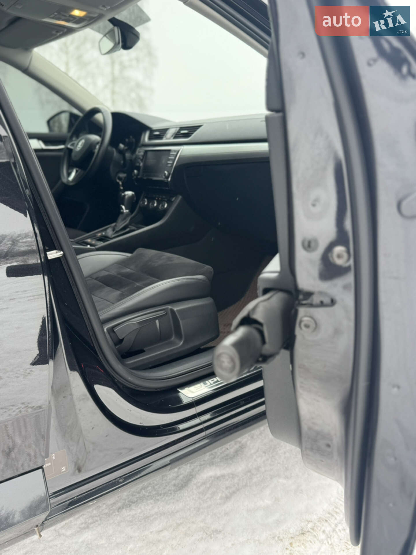 Skoda Superb 2015 VIN TMBAH7NP7G7028360 фото оголошення 26 з 51