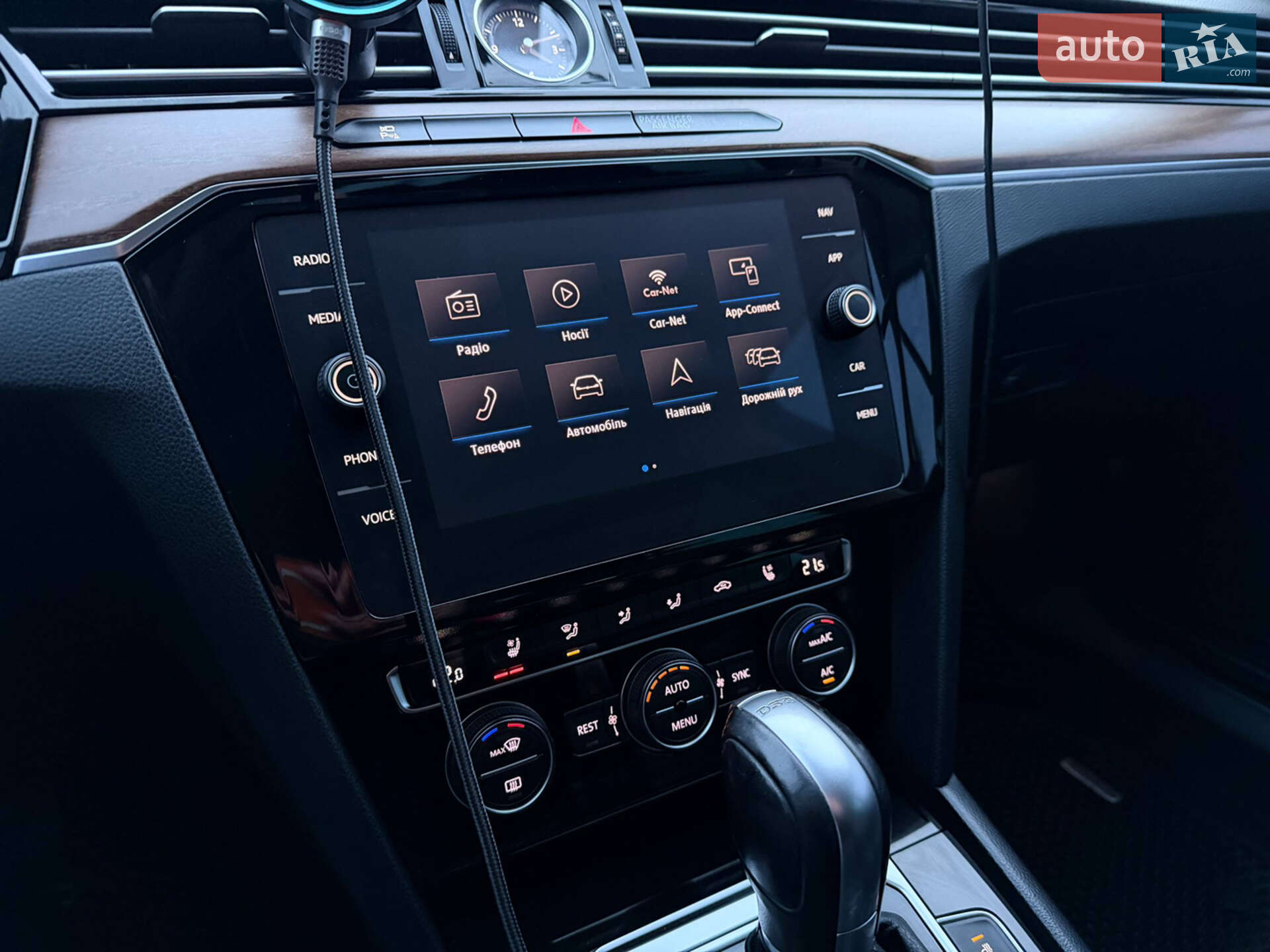 Volkswagen Passat 2018 VIN WVWZZZ3CZKE041724 фото оголошення 5 з 9