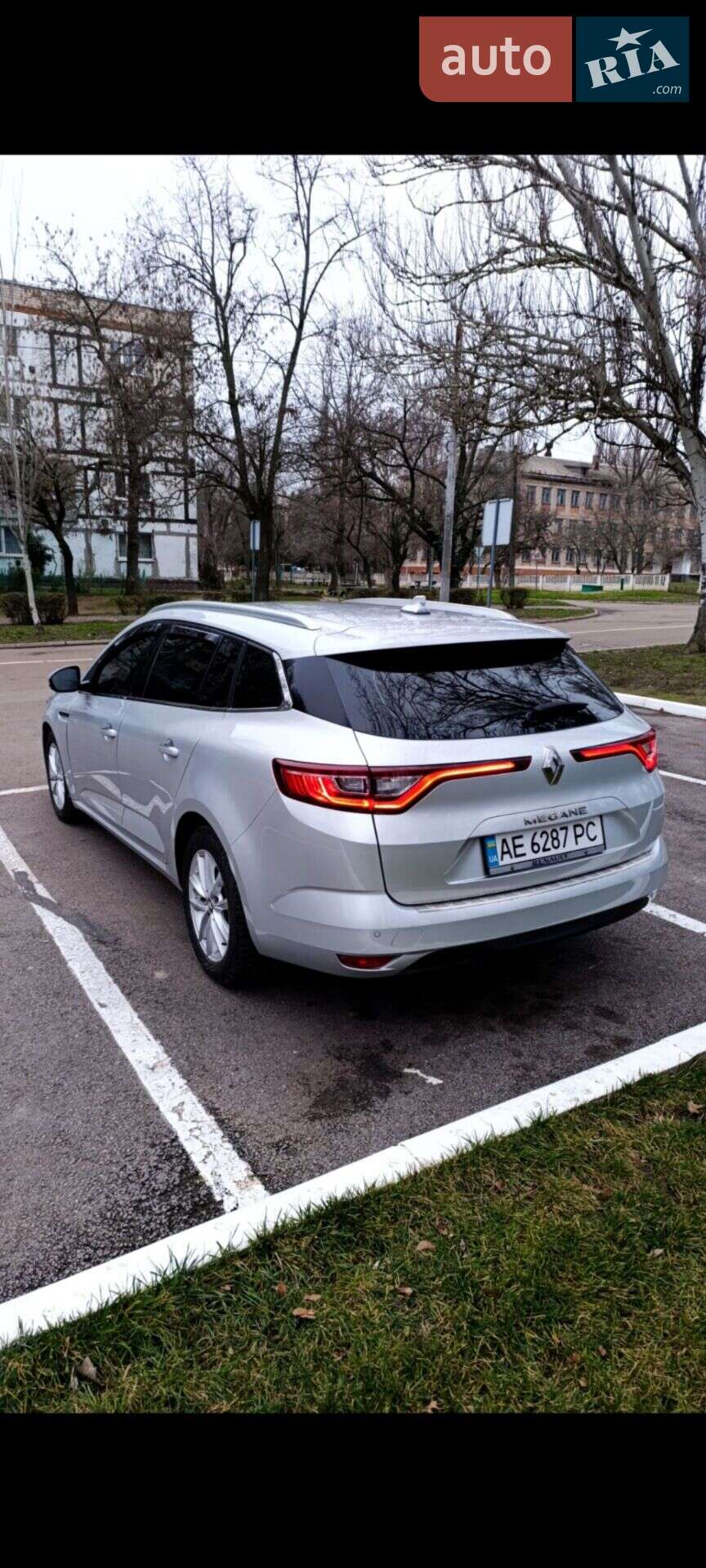 Renault Megane 2017 VIN VF1RFB00257829876 фото оголошення 3 з 18