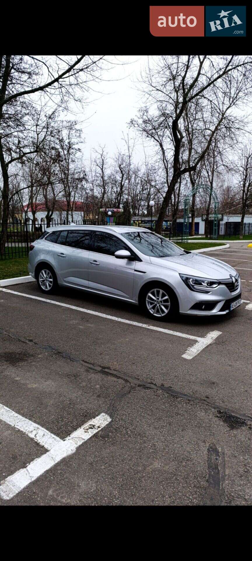 Renault Megane 2017 VIN VF1RFB00257829876 фото оголошення 2 з 18