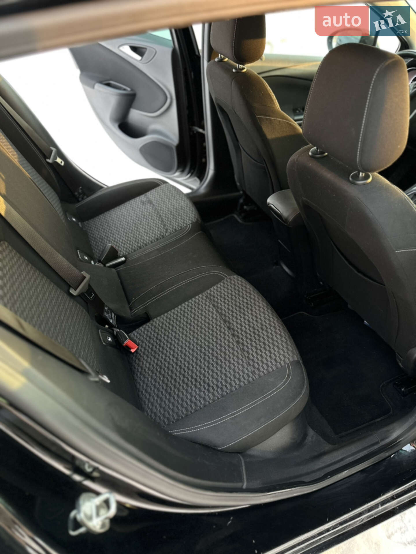 Opel Astra 2017 VIN W0VBD6EG7JG022324 фото оголошення 22 з 33