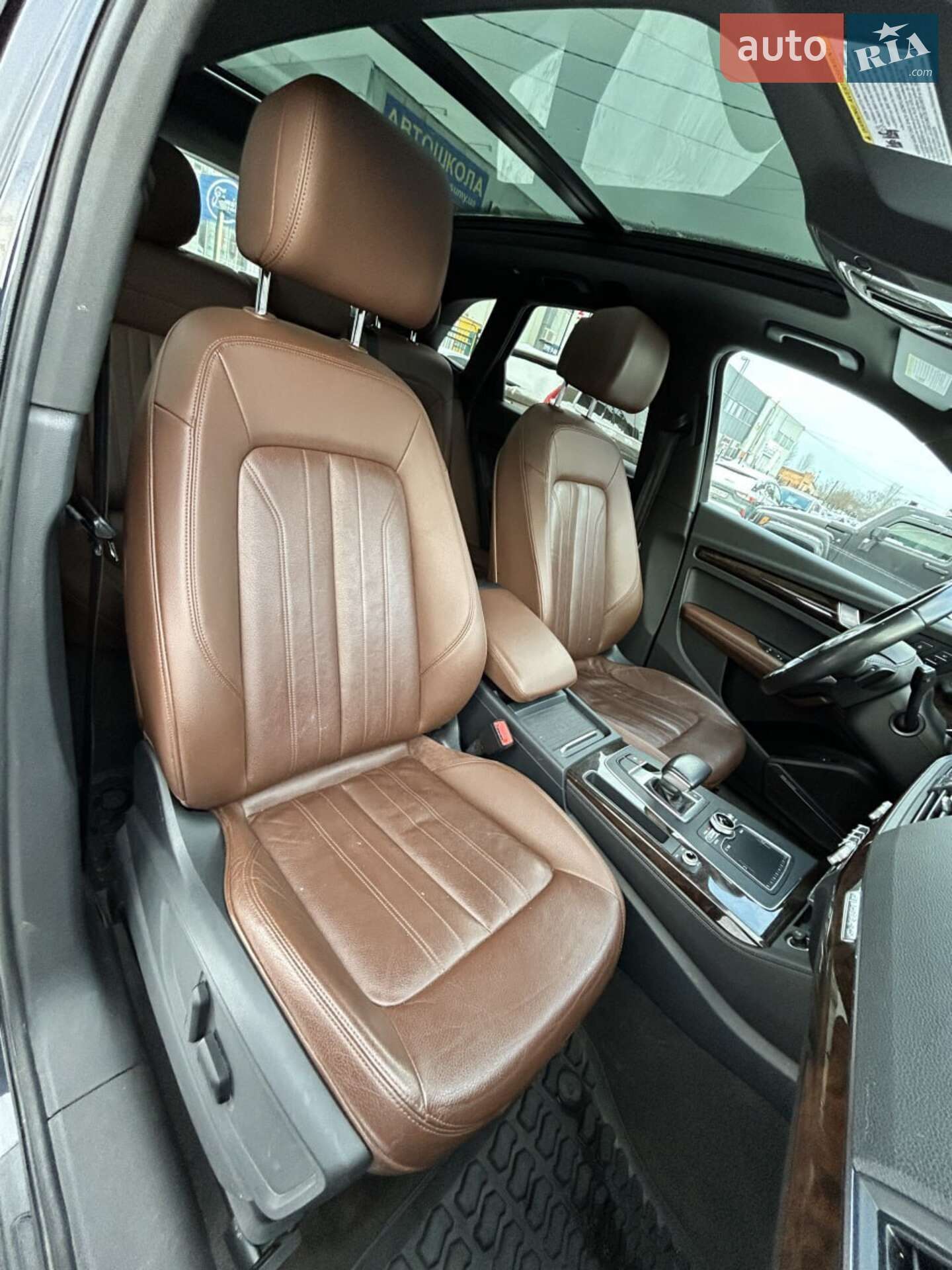 Audi Q5 2019 VIN WA1BNAFY6K2049623 фото оголошення 27 з 54