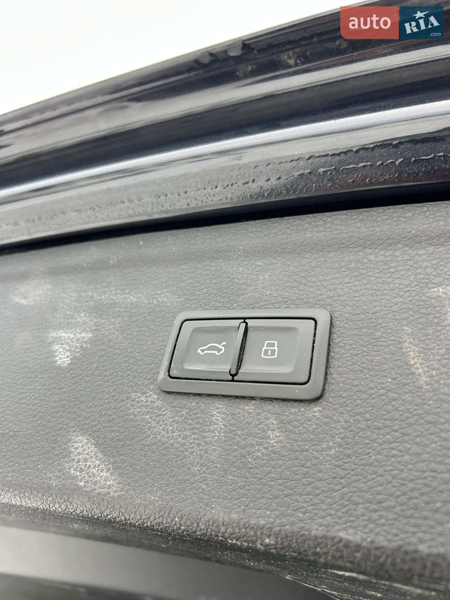 Audi Q5 2019 VIN WA1BNAFY6K2049623 фото оголошення 29 з 54