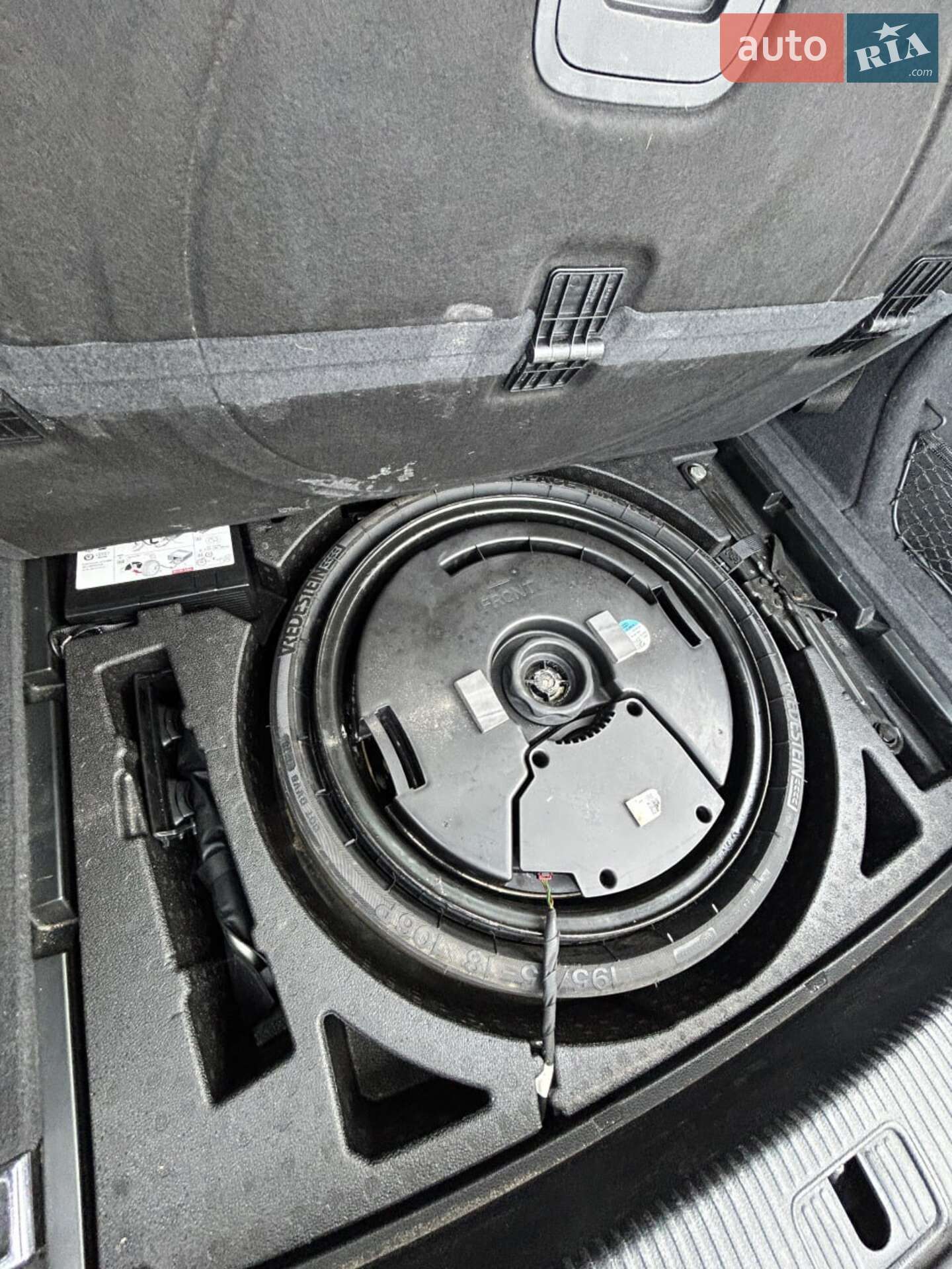 Audi Q5 2019 VIN WA1BNAFY6K2049623 фото оголошення 32 з 54