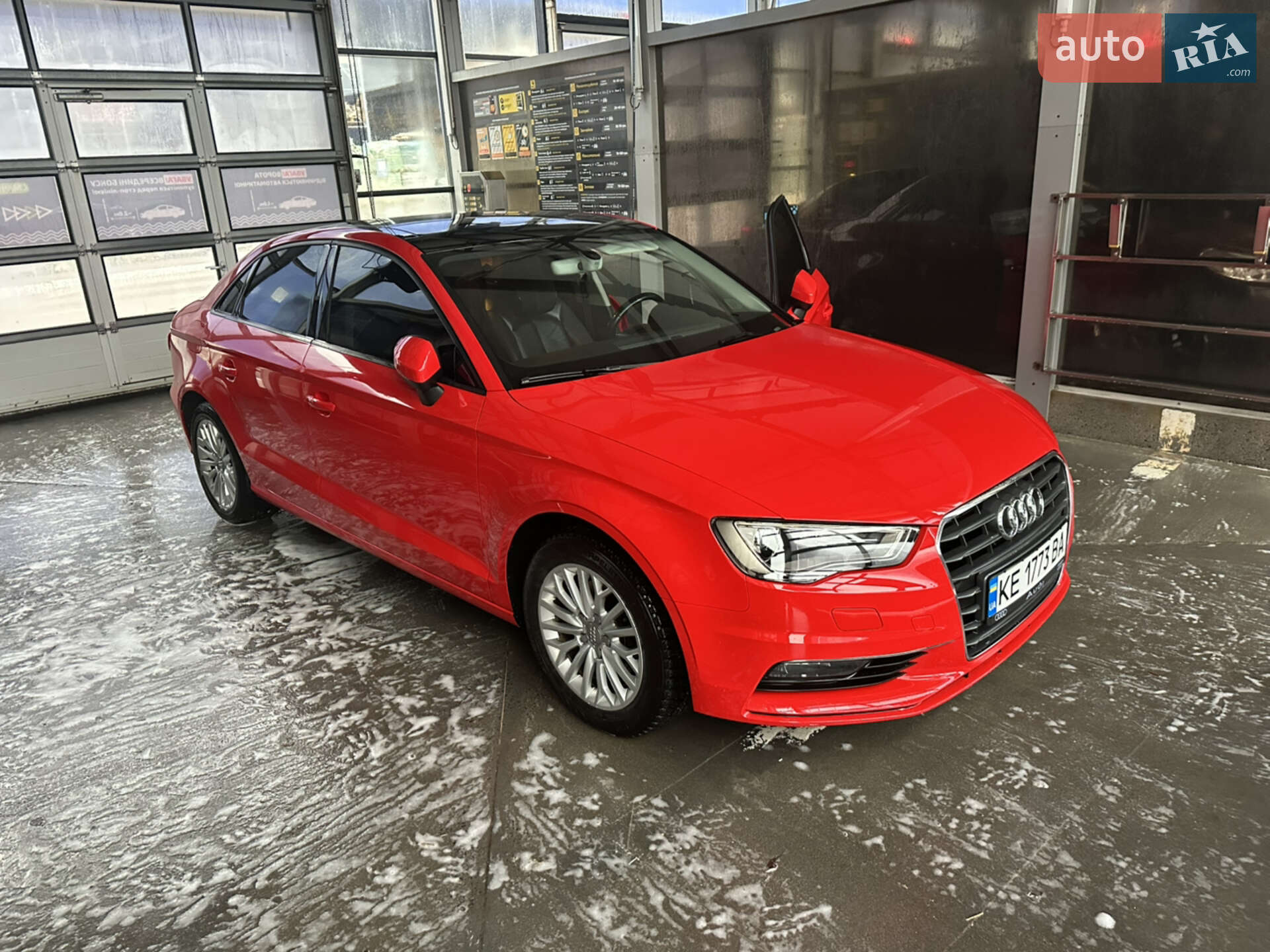 Audi A3 2016 VIN WAUZZZ8V7H1003319 фото оголошення 13 з 18