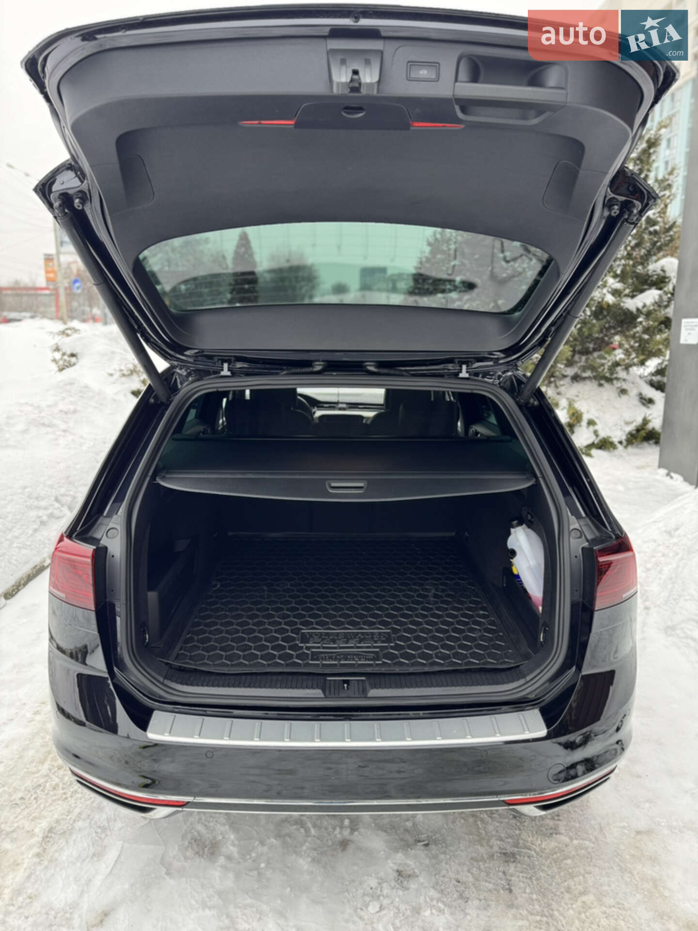 Volkswagen Passat 2021 VIN WVWZZZ3CZME083712 фото оголошення 23 з 92