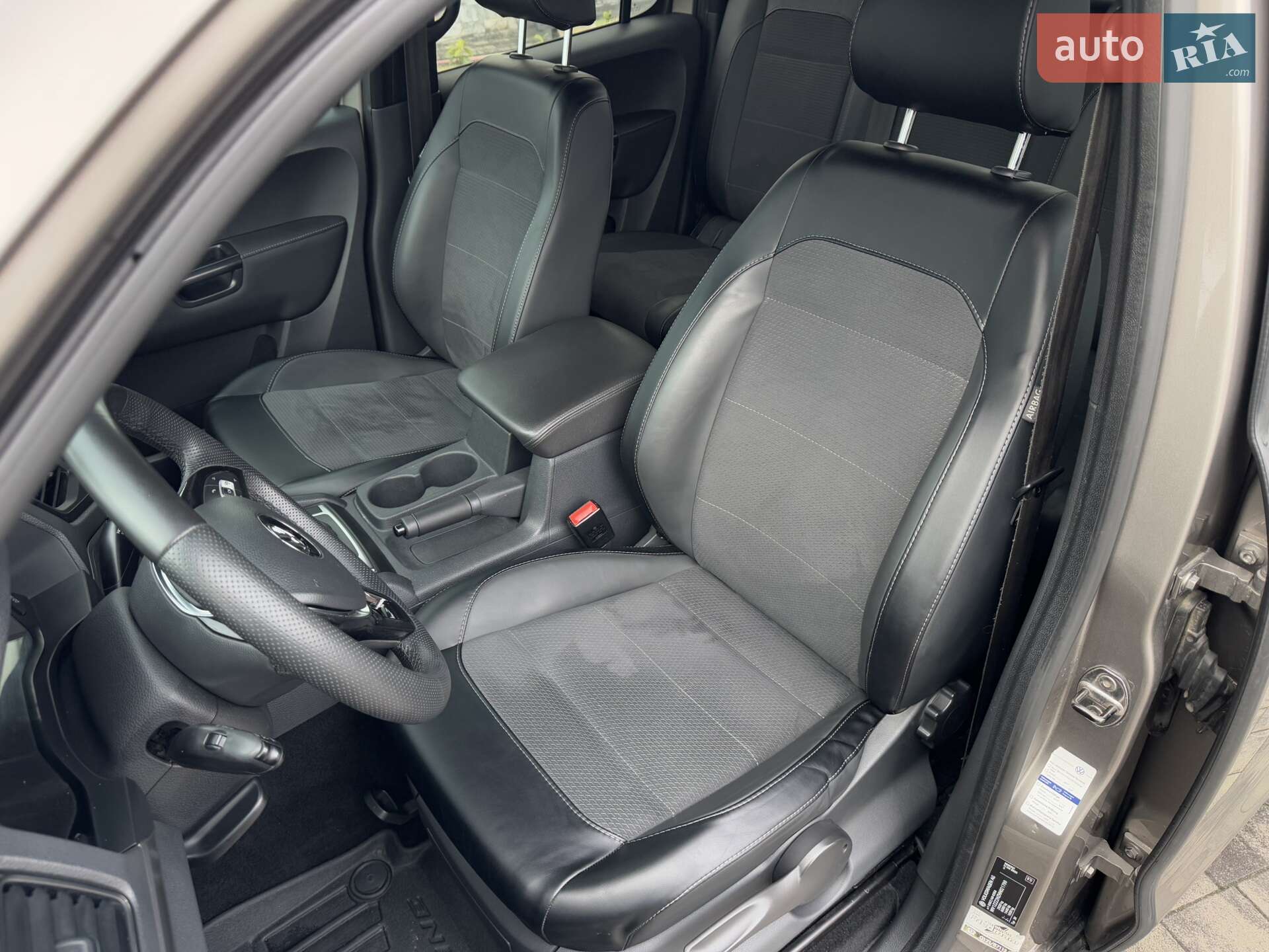 Volkswagen Amarok 2017 VIN WV1ZZZ2HZHH021799 фото оголошення 21 з 39