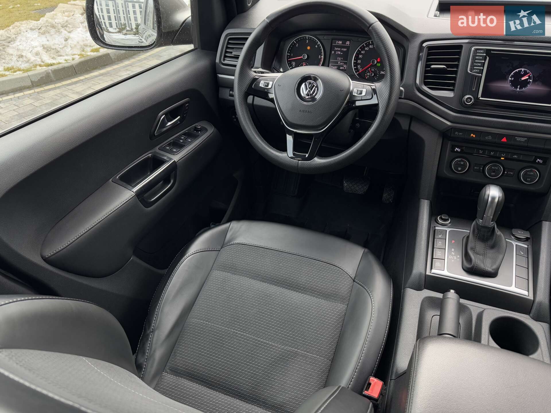 Volkswagen Amarok 2017 VIN WV1ZZZ2HZHH021799 фото оголошення 23 з 39